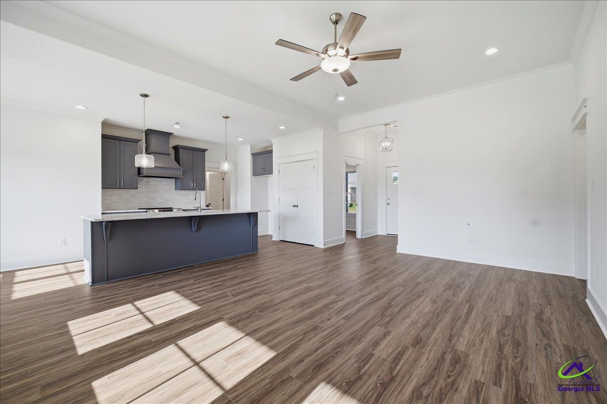 307 Willowbrook