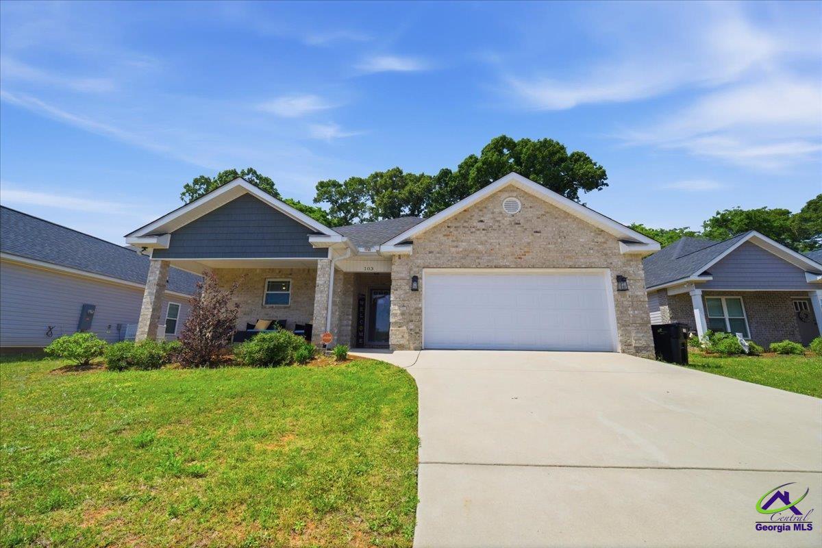 103 Hawks Ridge Trace