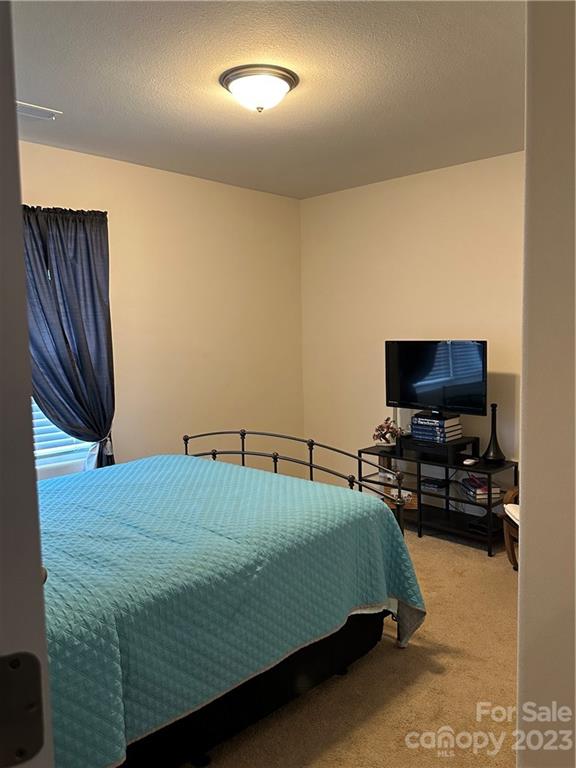 977 Joselynn Drive