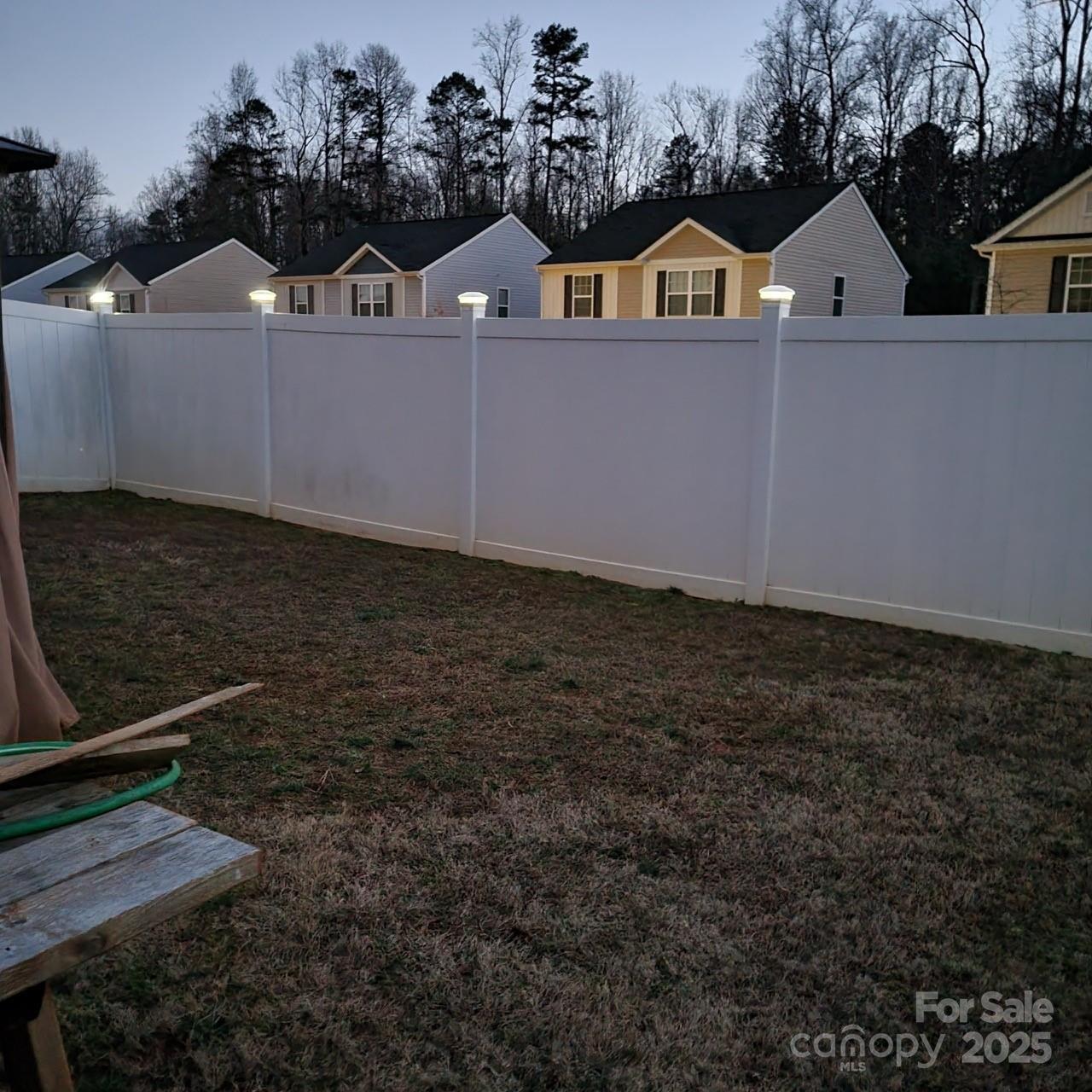 1301 Waylon Avenue