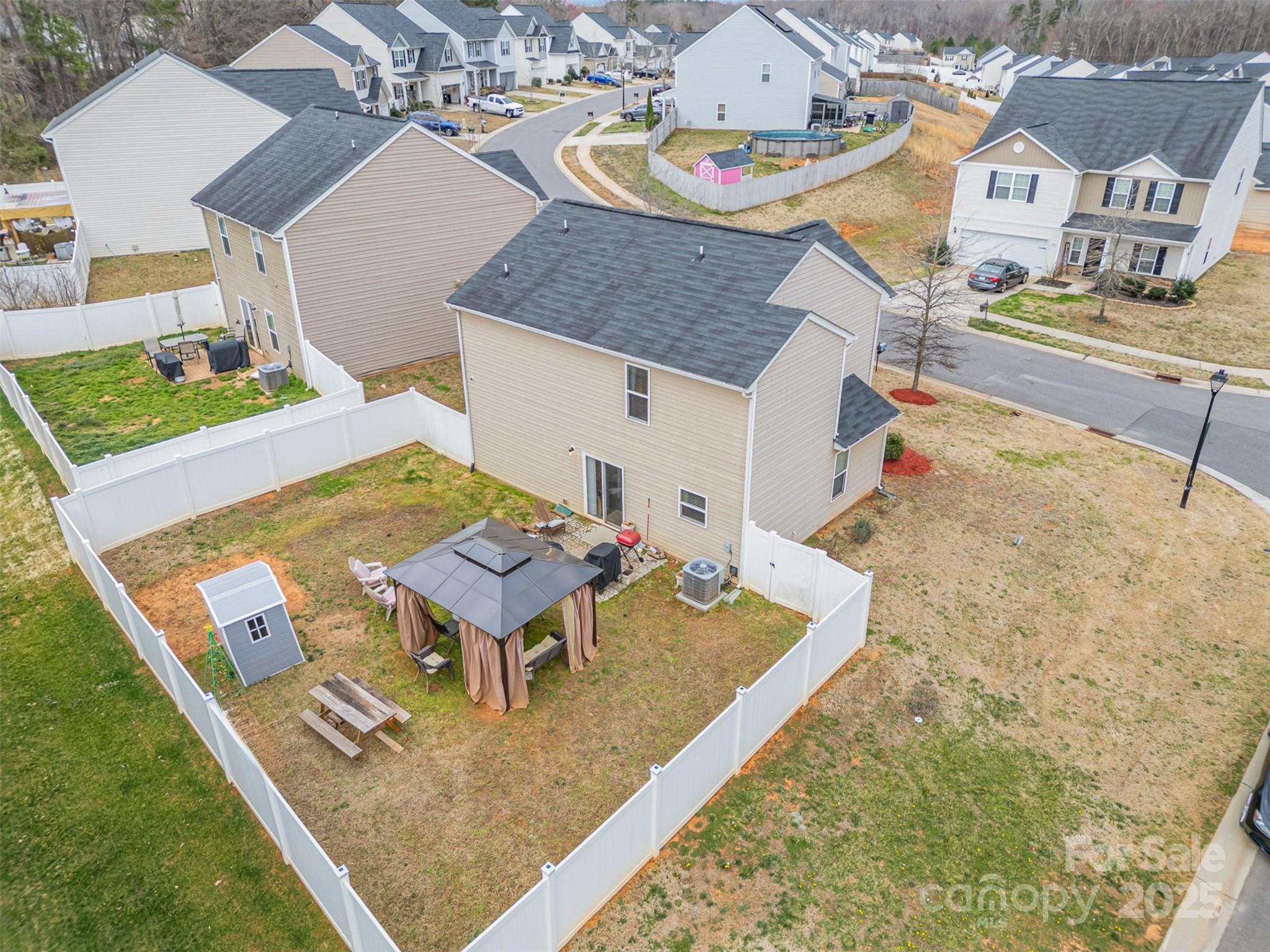 1301 Waylon Avenue