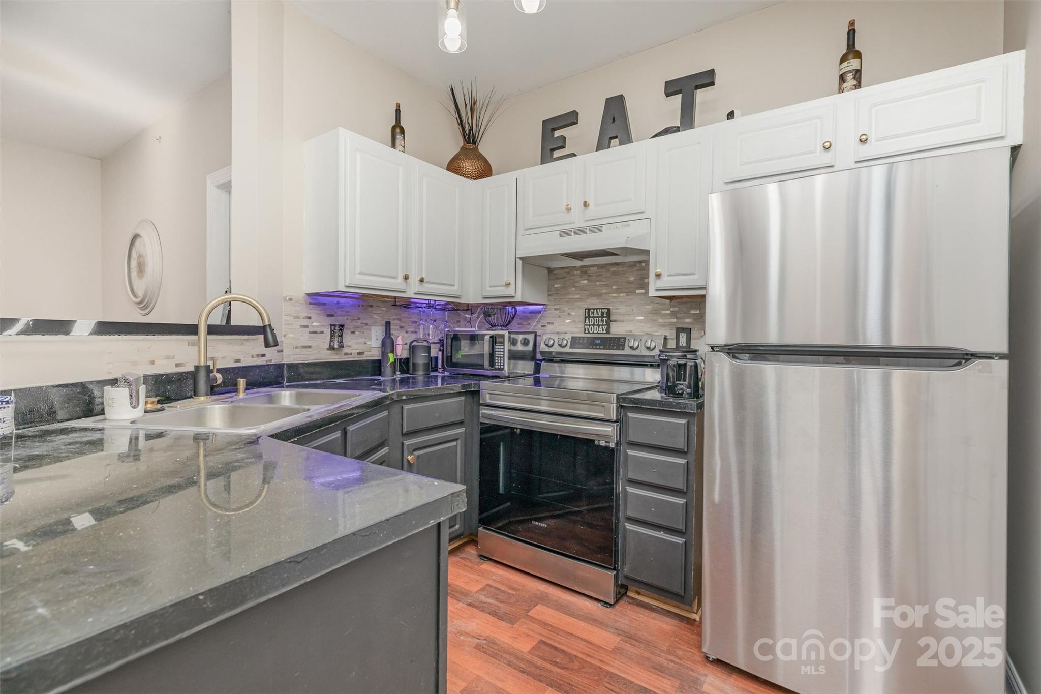 6730 Mallard Park Drive