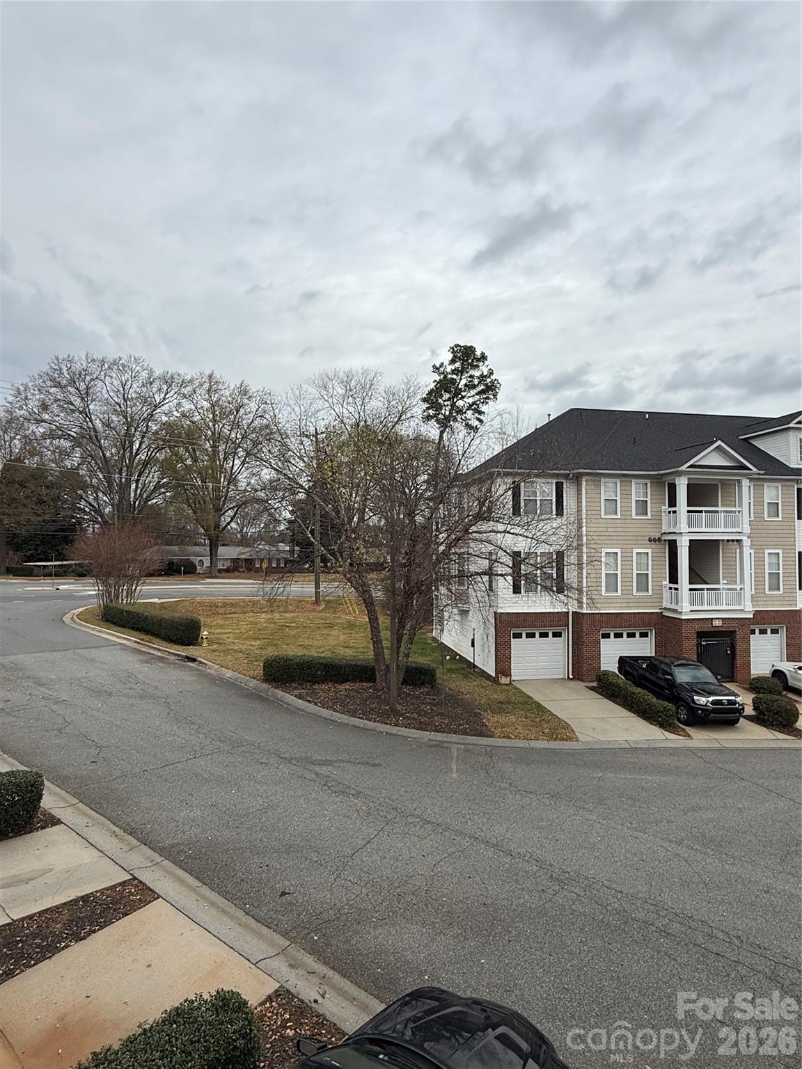 6730 Mallard Park Drive