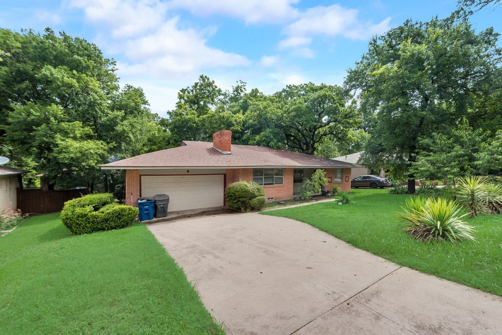 7405 Daingerfield Drive