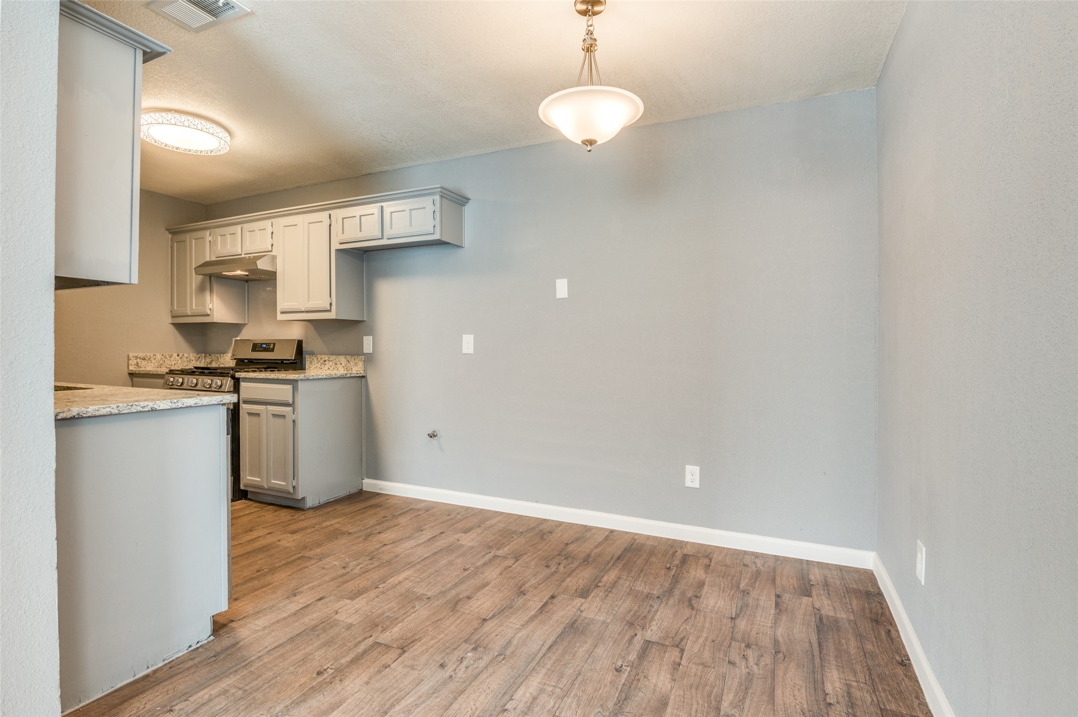 1728 Dynasty Drive