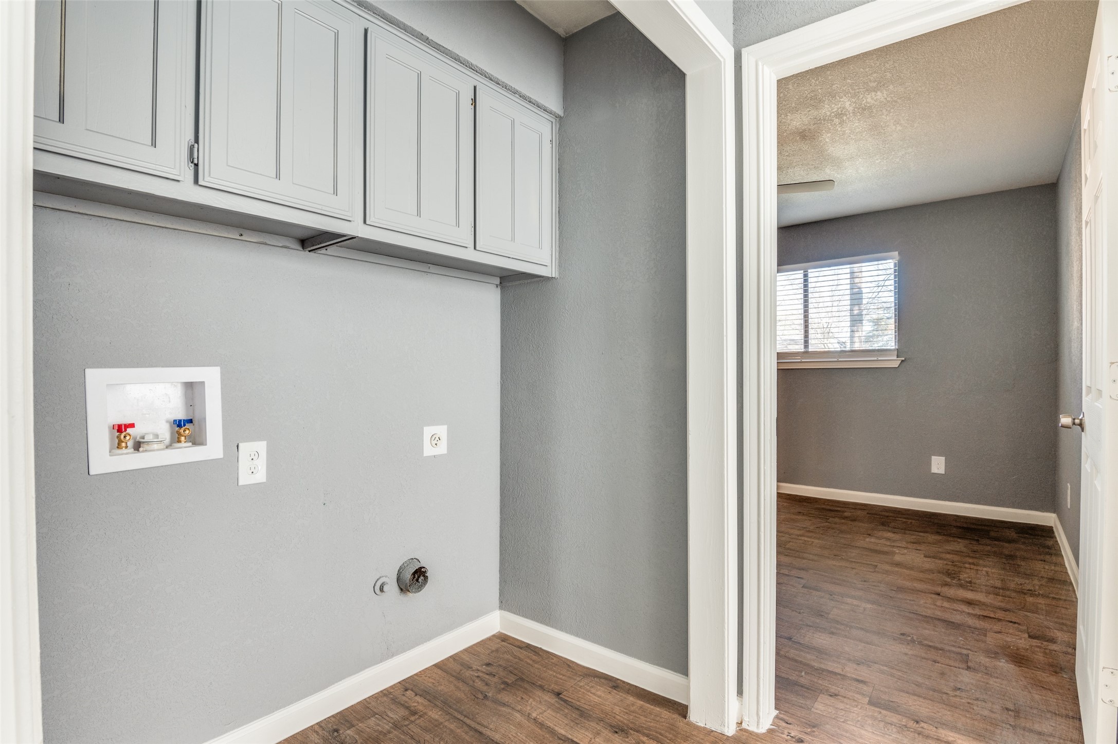 1728 Dynasty Drive