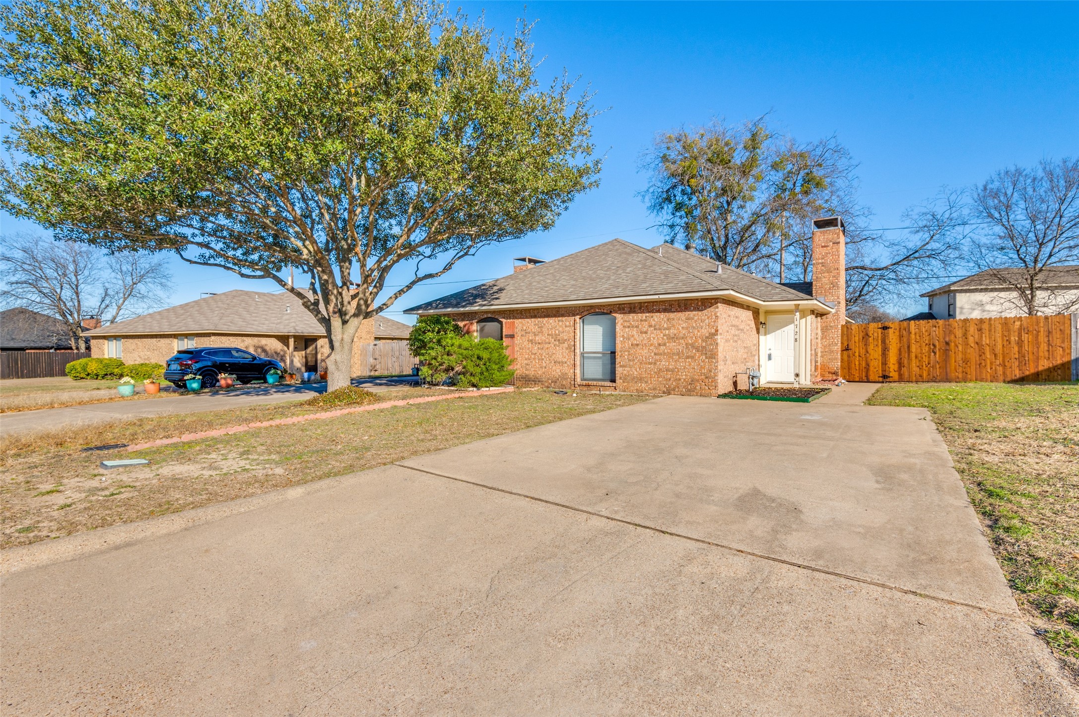 1728 Dynasty Drive