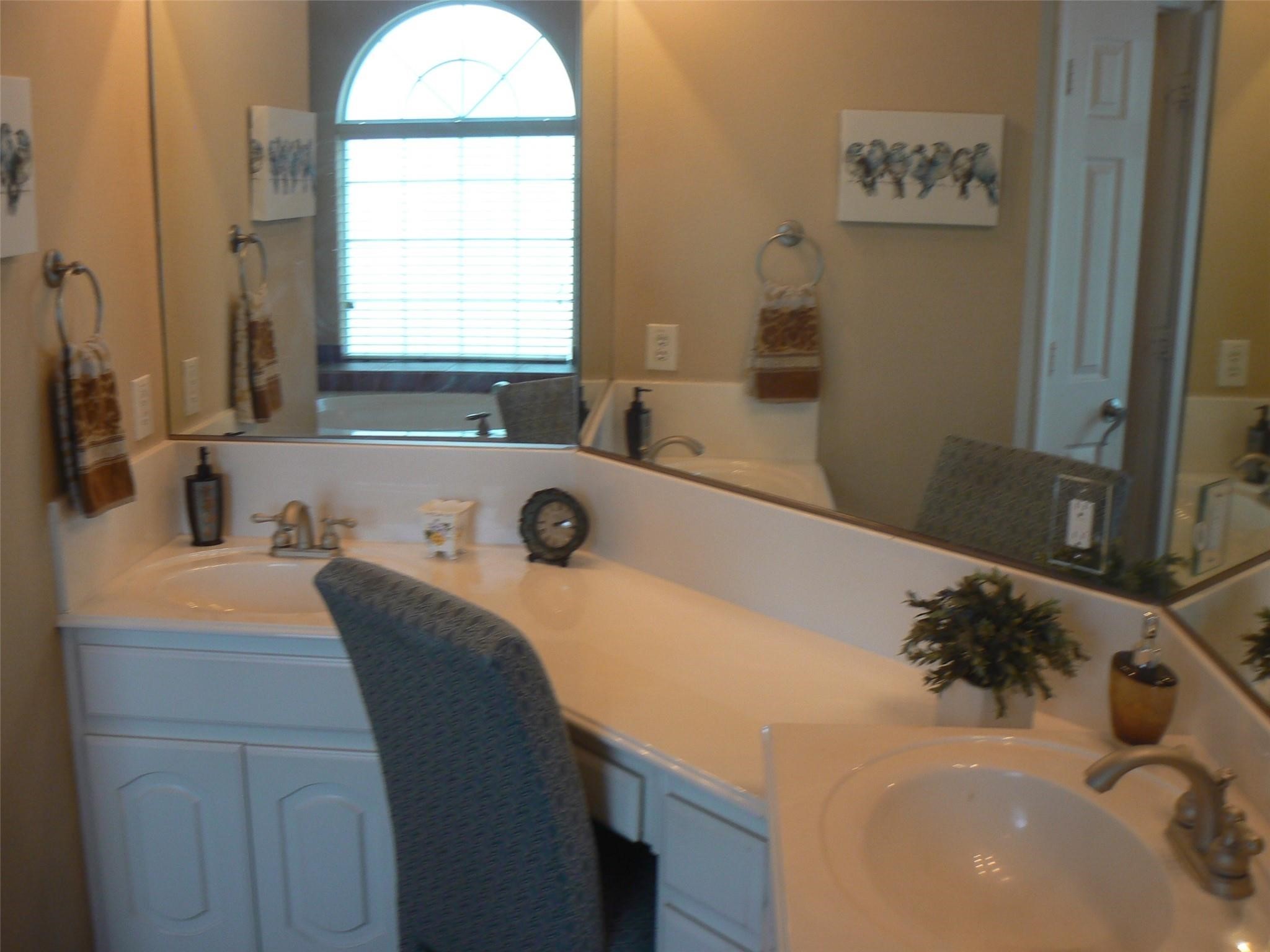 2003 Gardenridge Drive