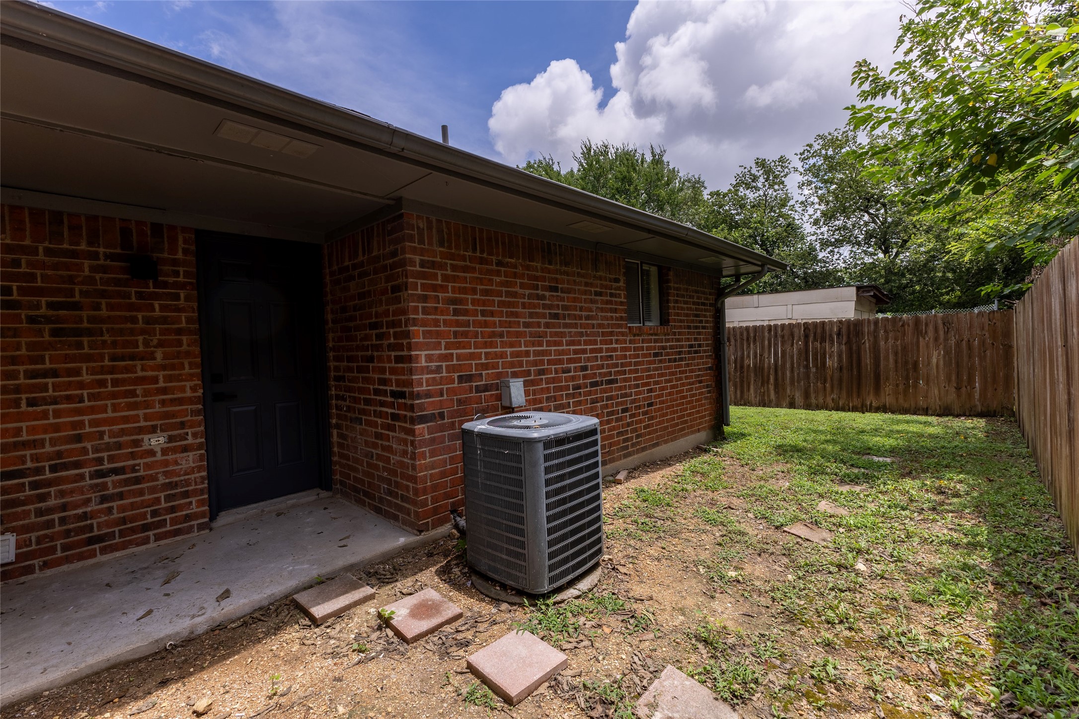 312 Hickerson Street 8