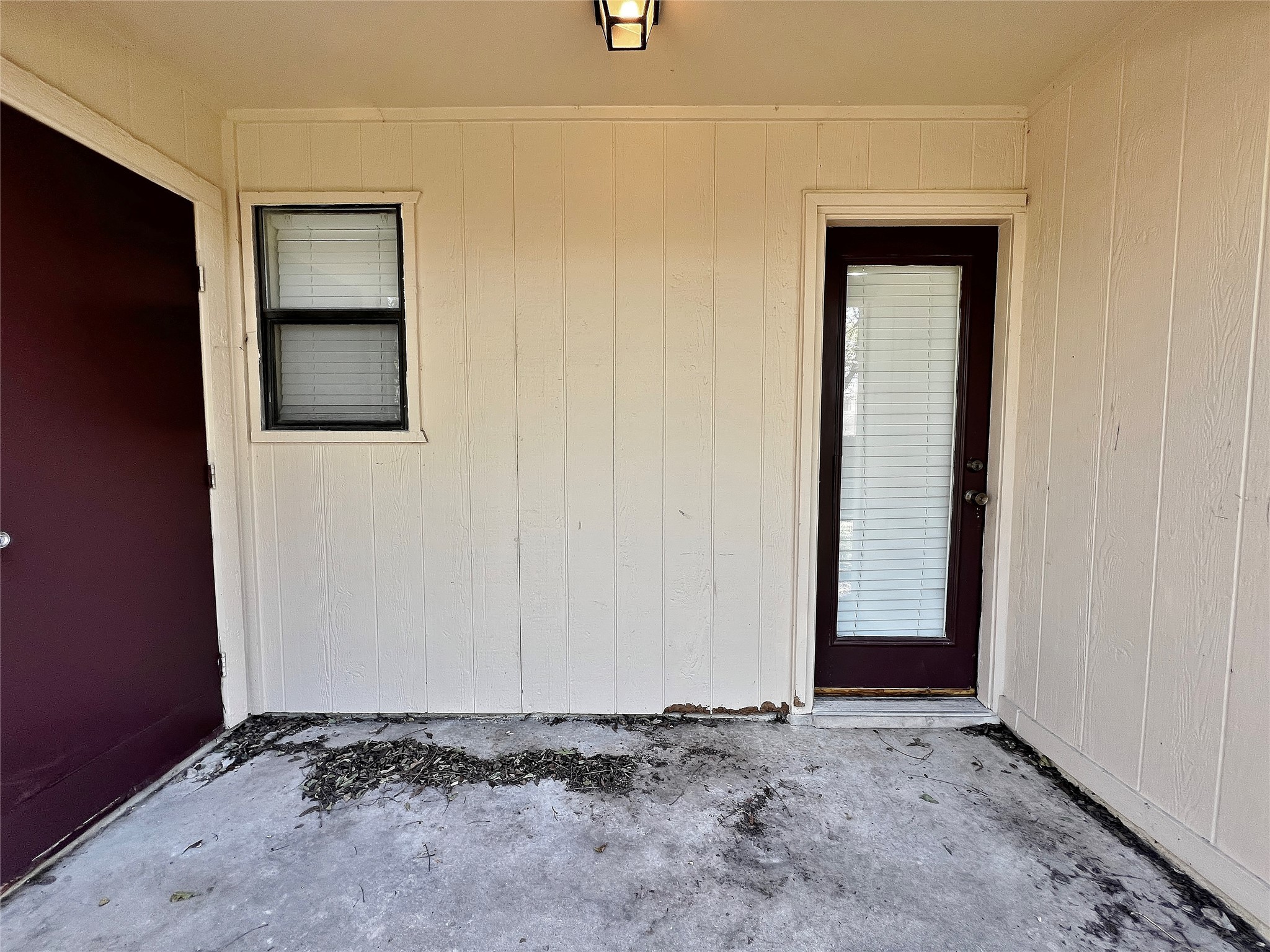 717 Hillcrest Court