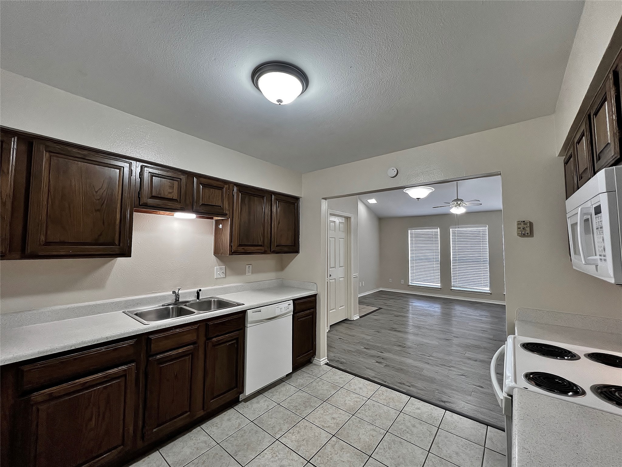 717 Hillcrest Court