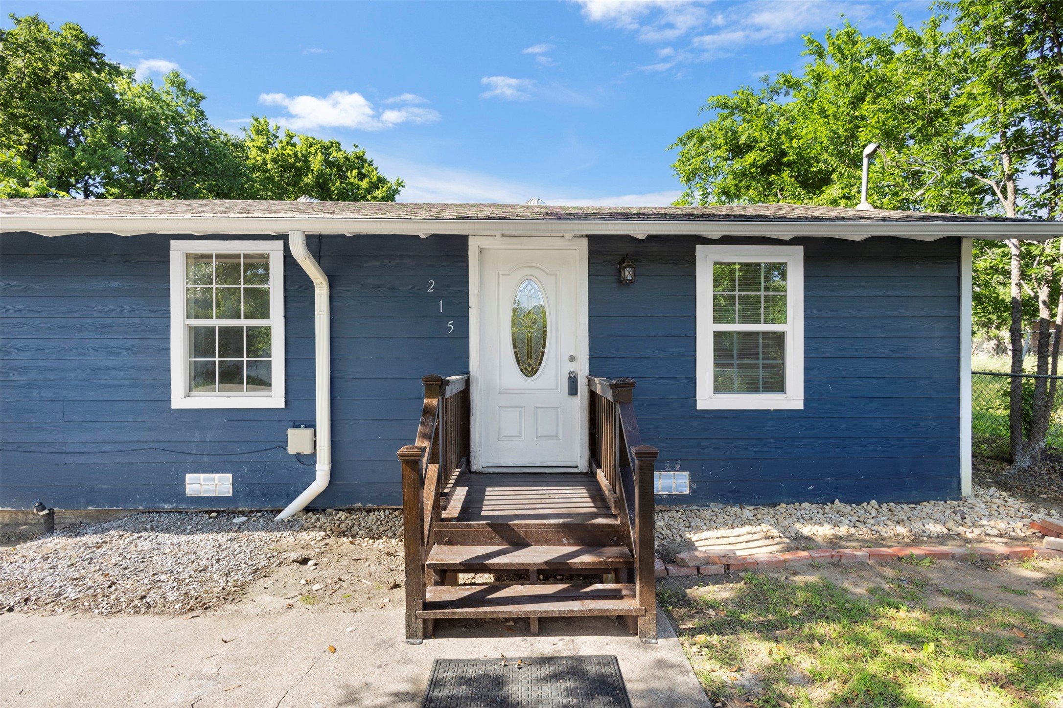 215 E 3rd Street