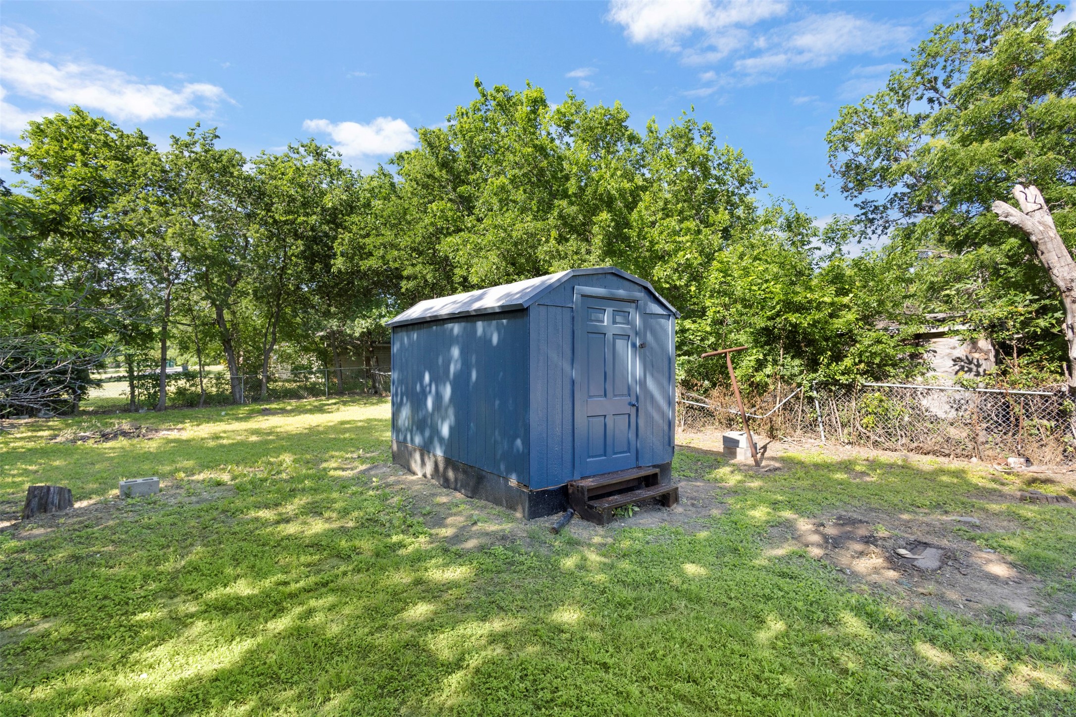 215 E 3rd Street