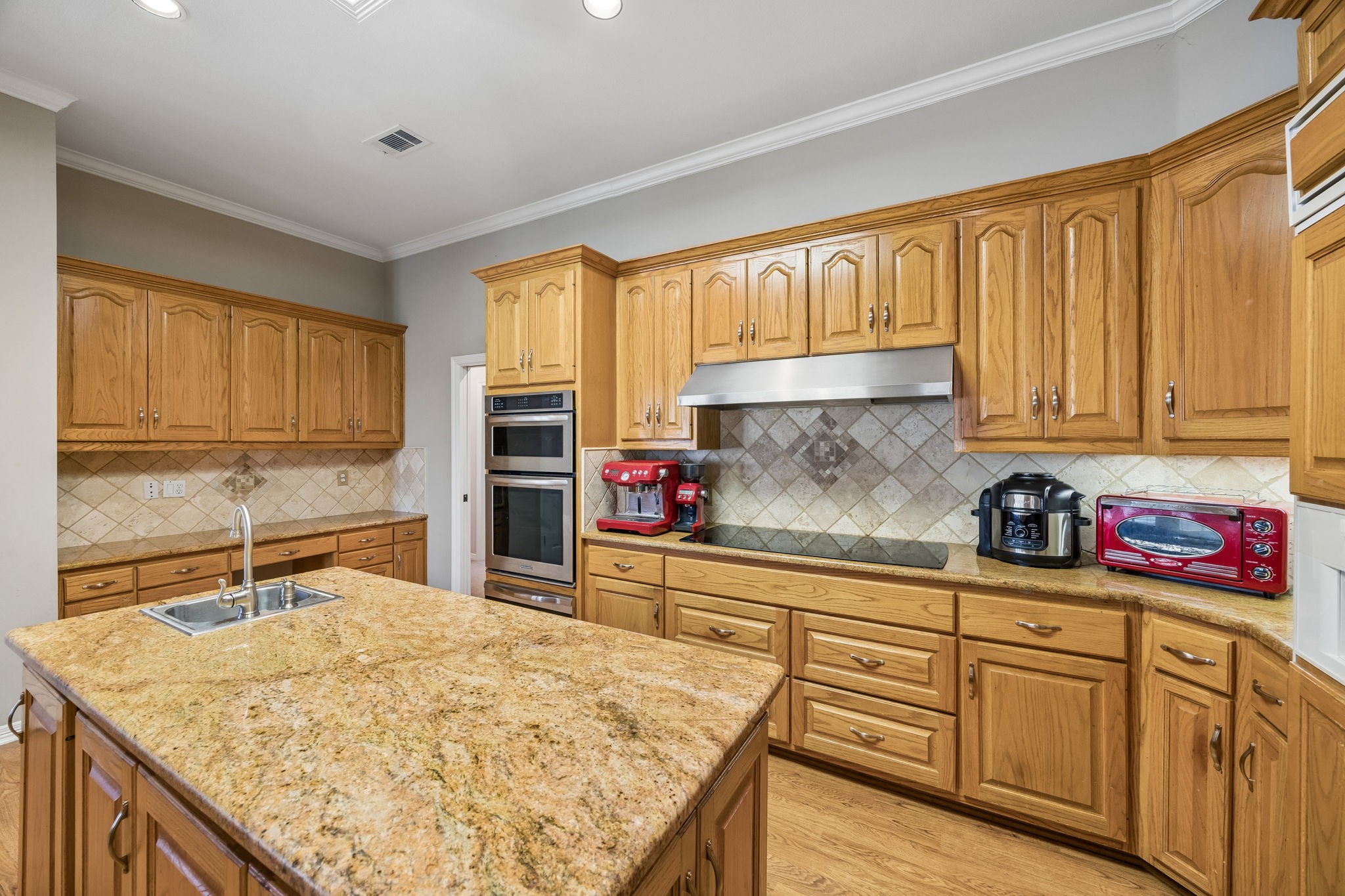 2176 English Road