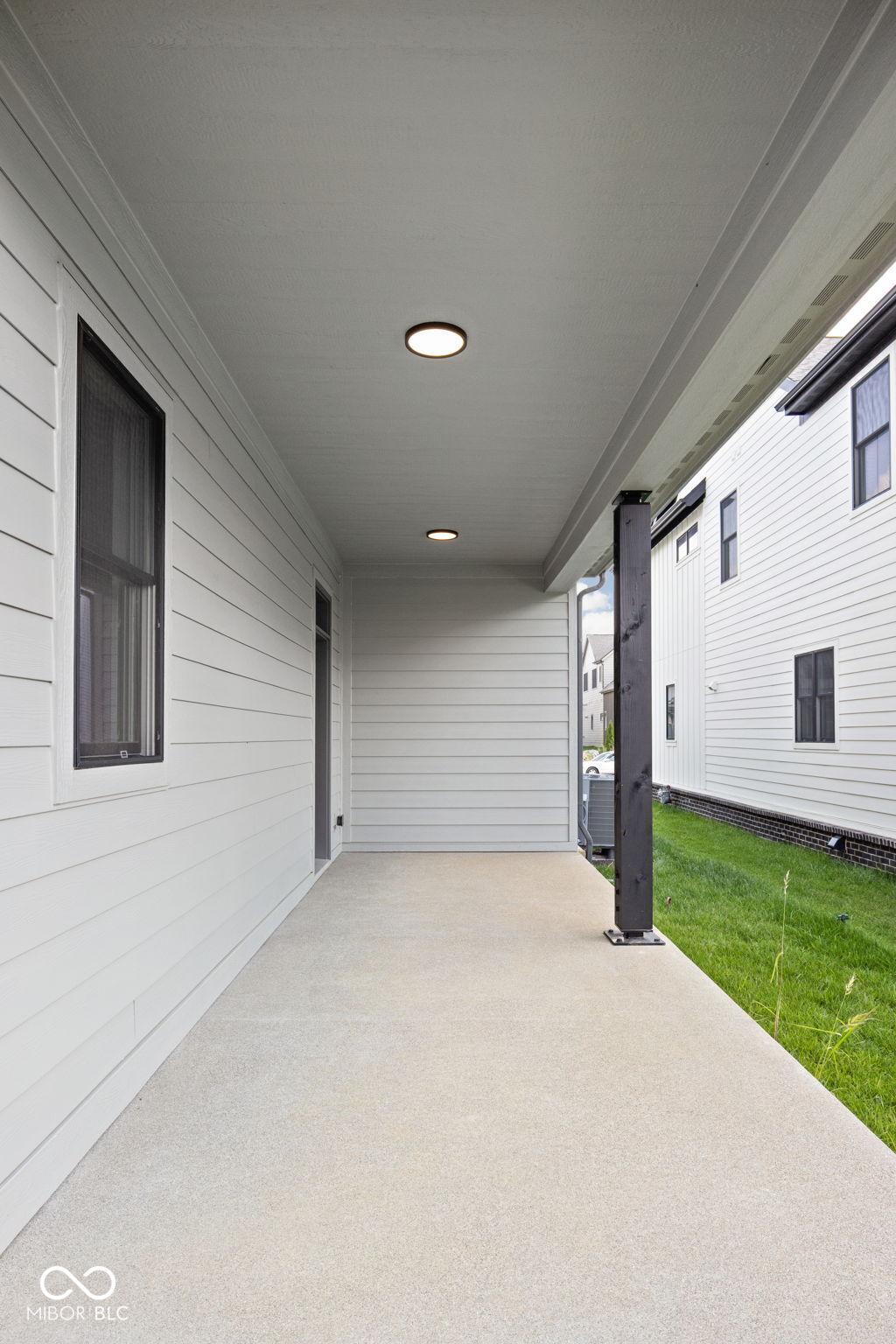 17334 Newton Main Street