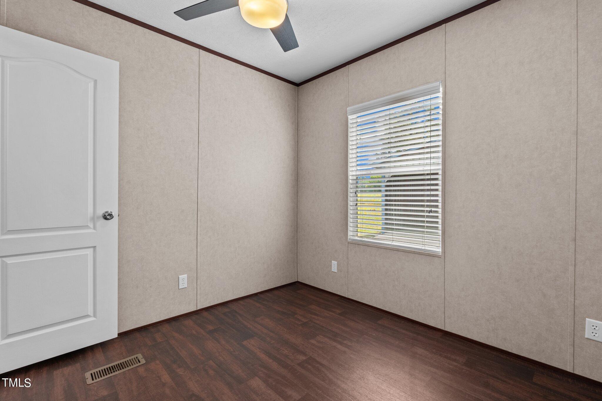 1997 Stricklands Crossroads Road