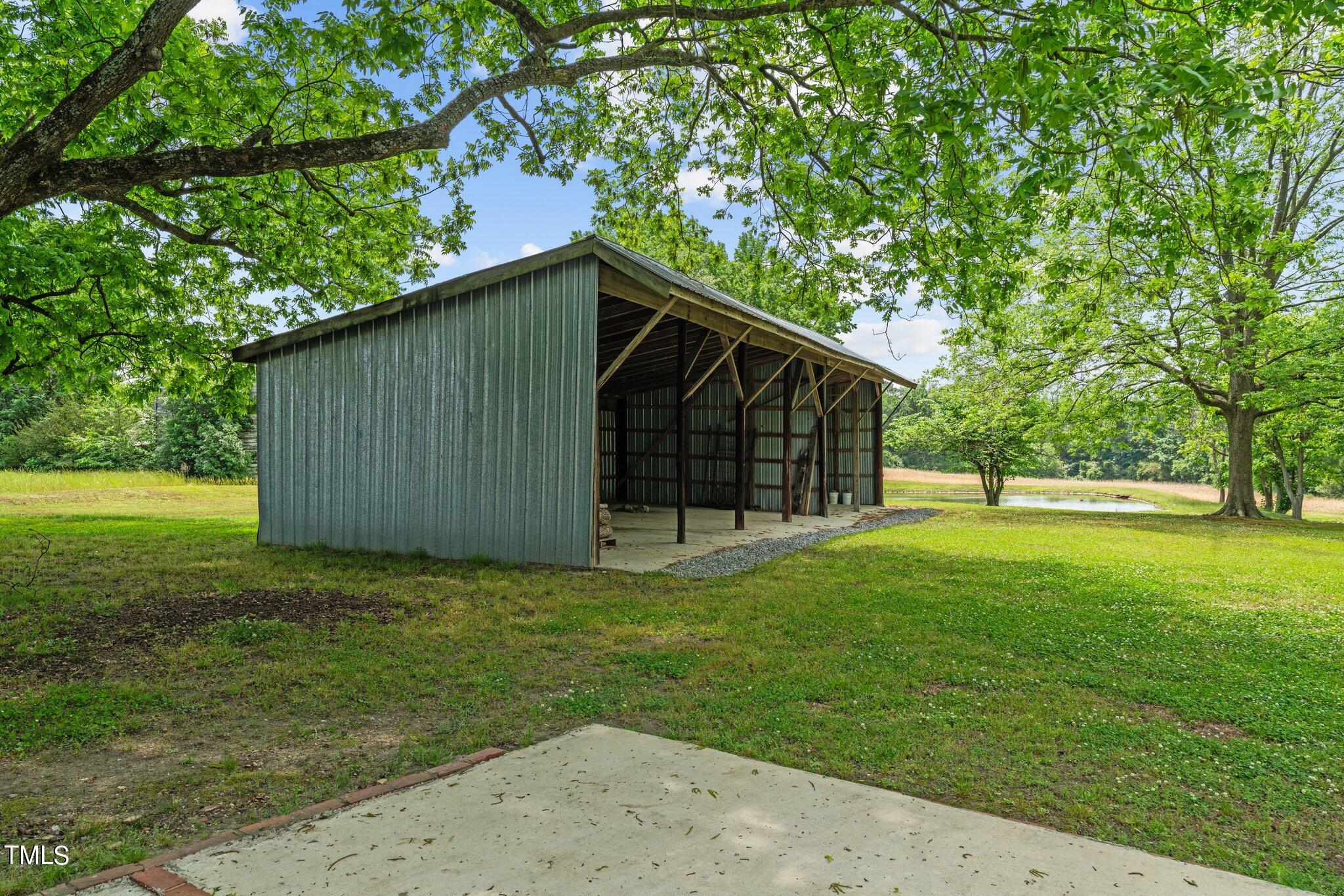 1997 Stricklands Crossroads Road