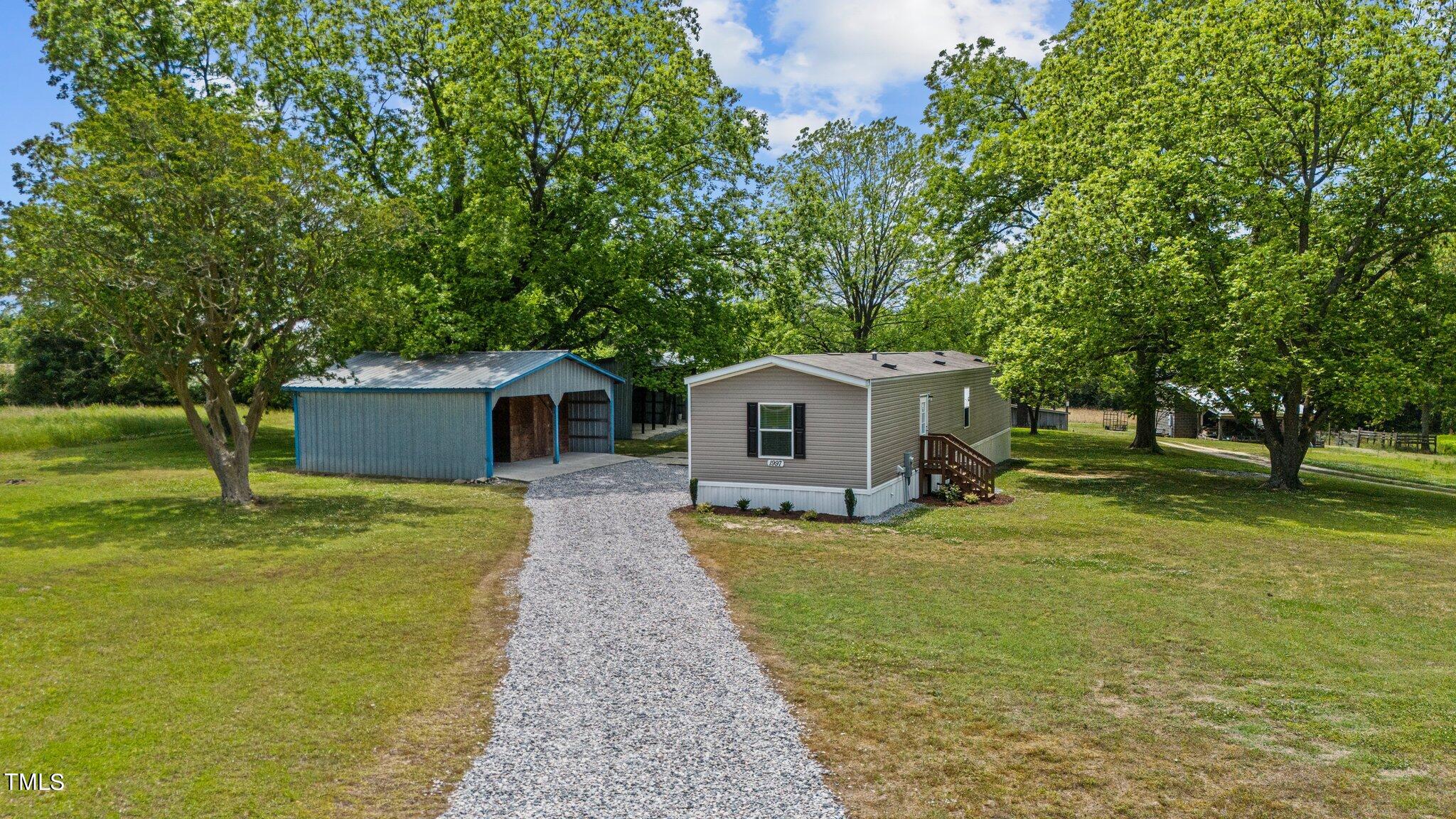 1997 Stricklands Crossroads Road