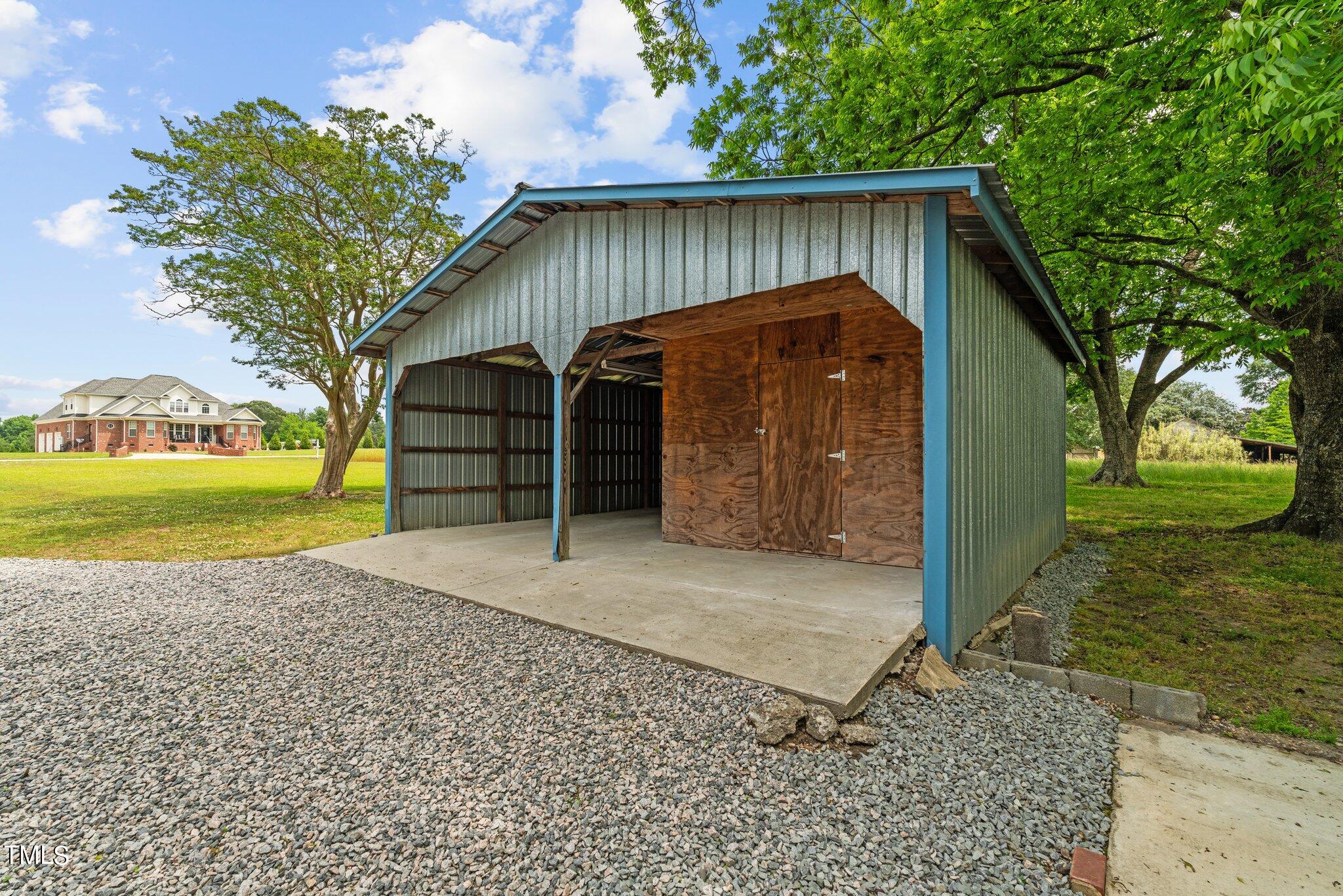 1997 Stricklands Crossroads Road