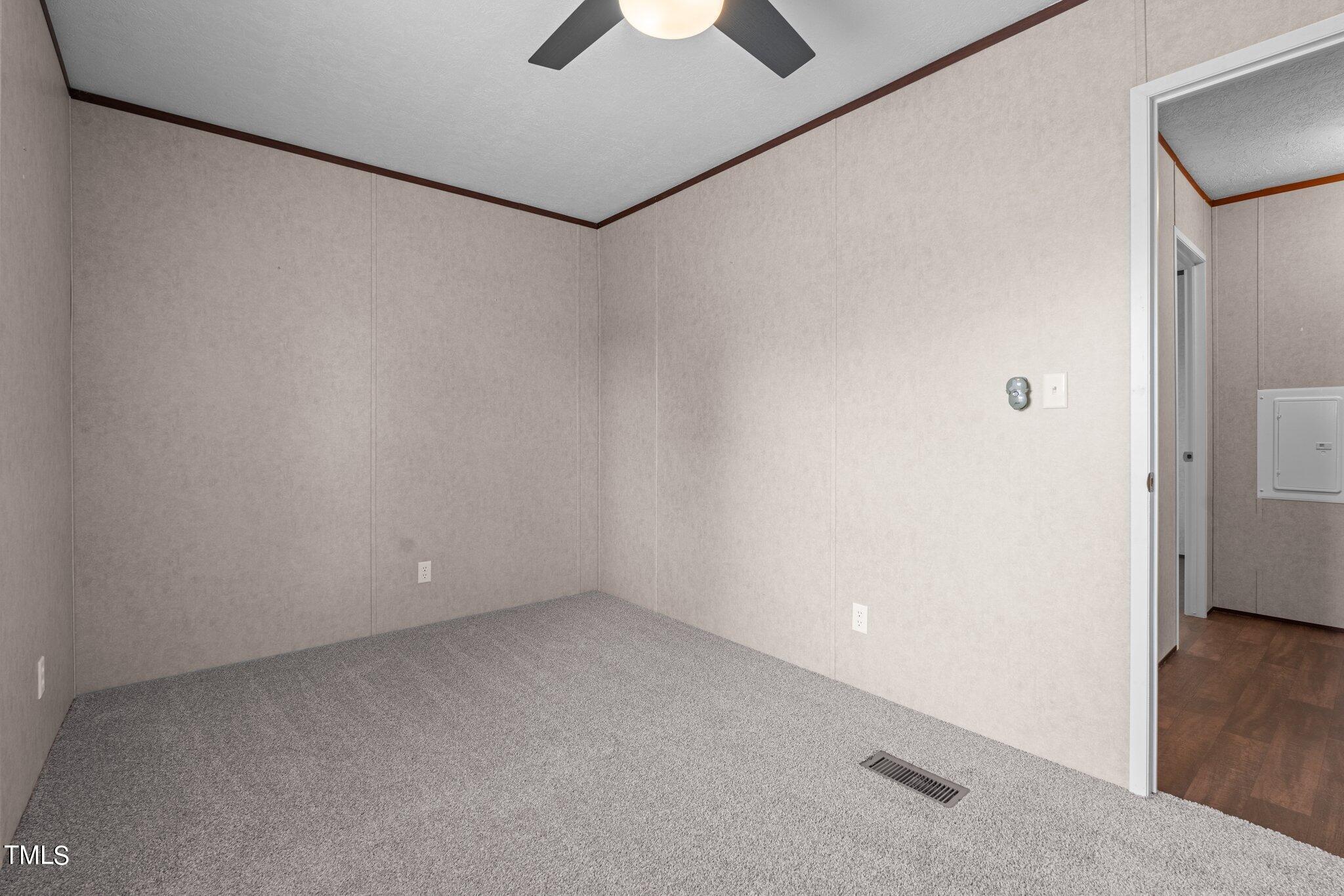 1997 Stricklands Crossroads Road