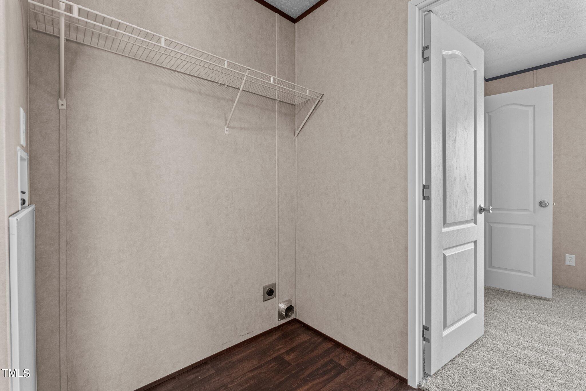 1997 Stricklands Crossroads Road