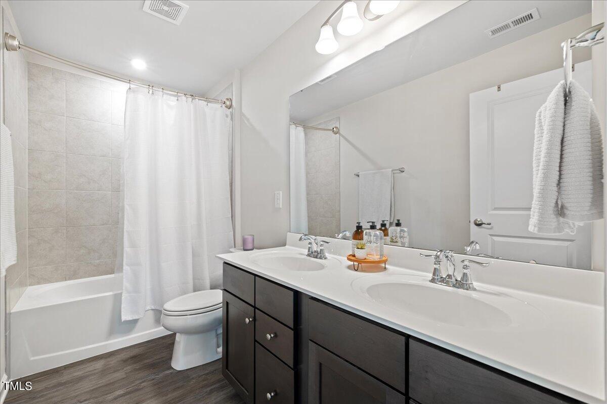 3704 Shires Edge Drive