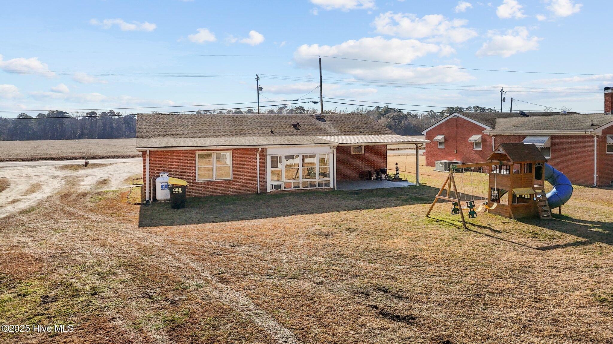 2484 Hull Road