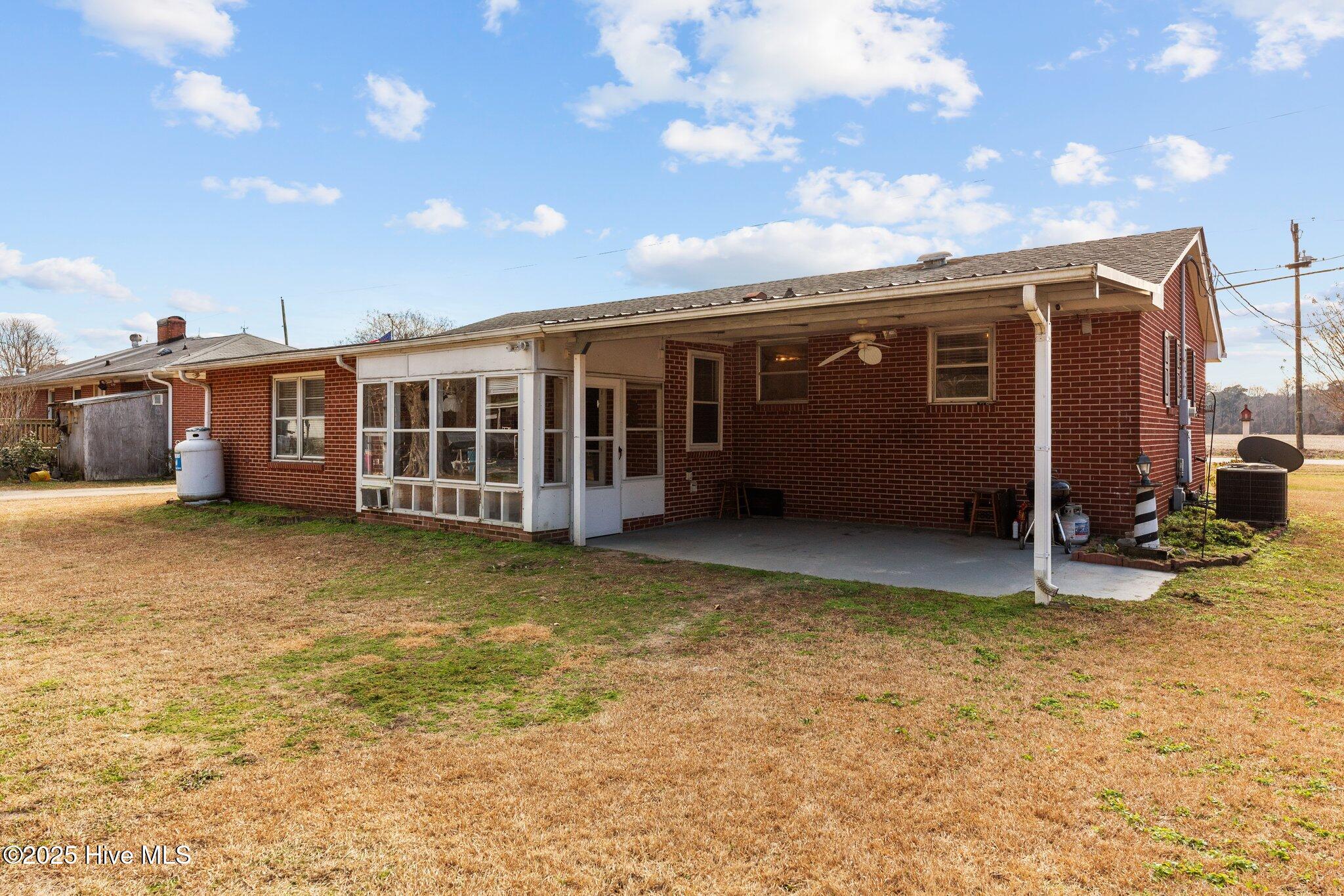 2484 Hull Road
