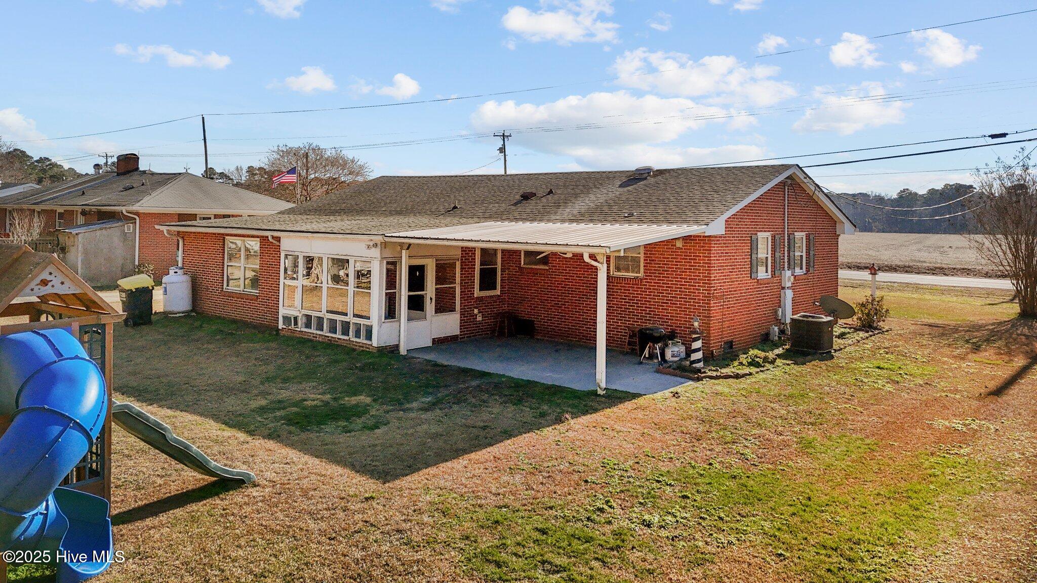 2484 Hull Road