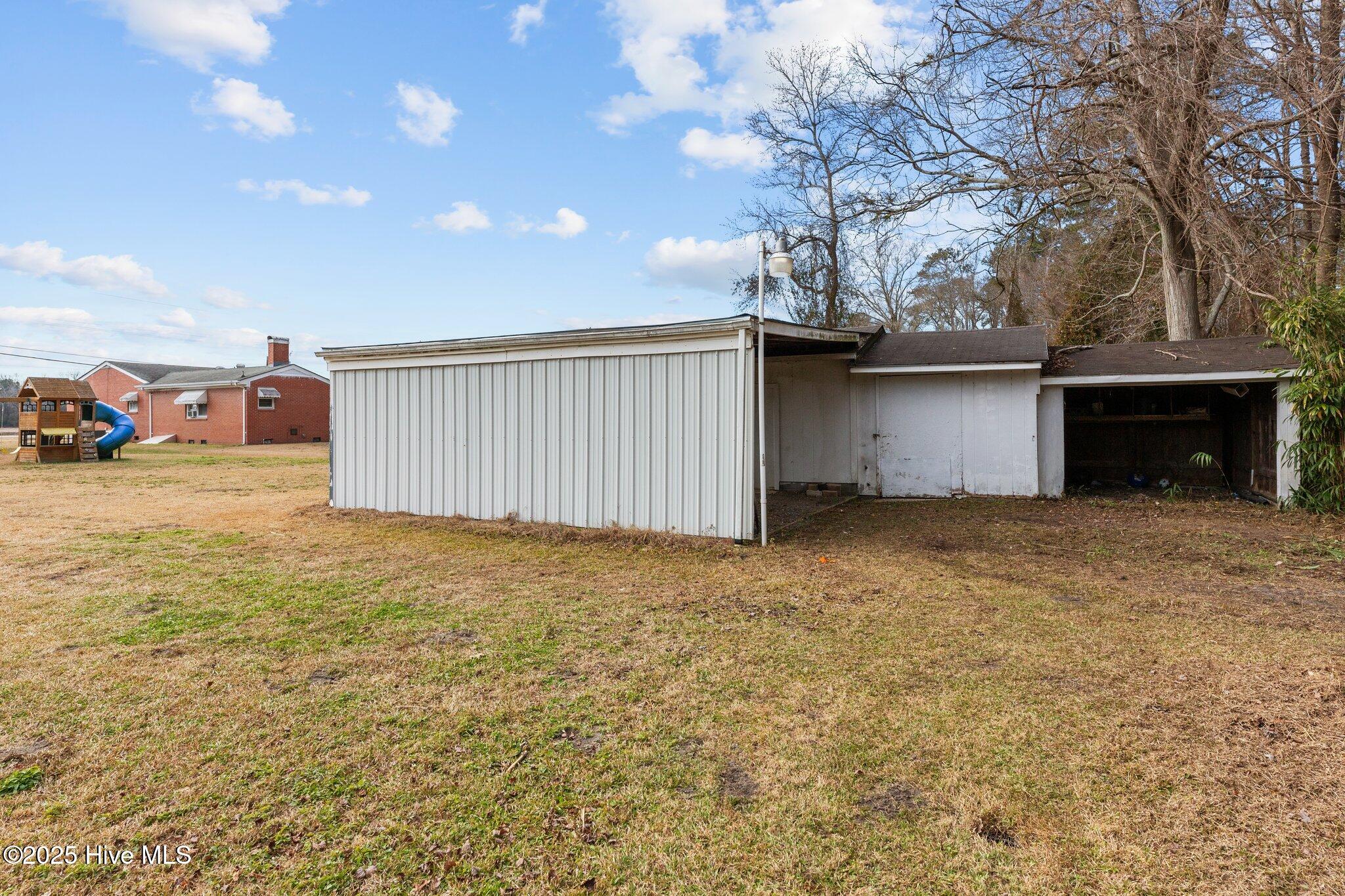 2484 Hull Road