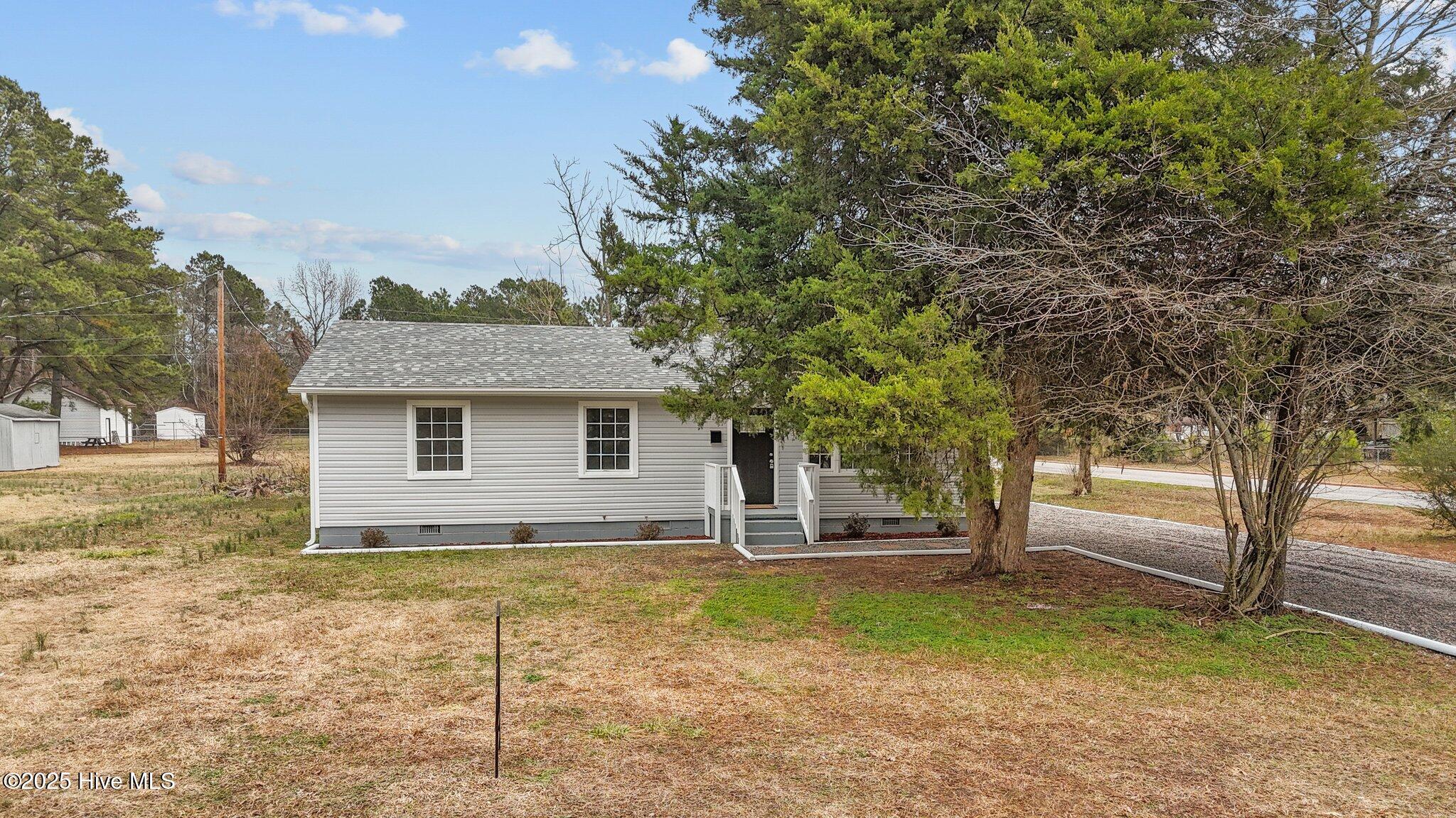 213 Viverette Avenue