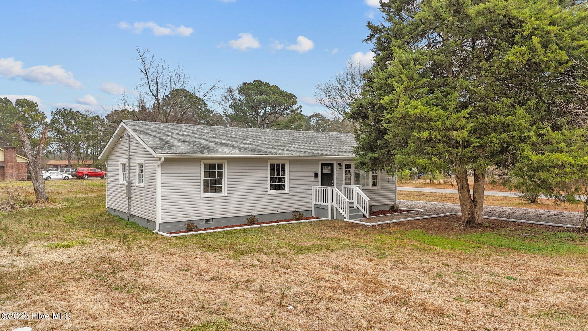 213 Viverette Avenue