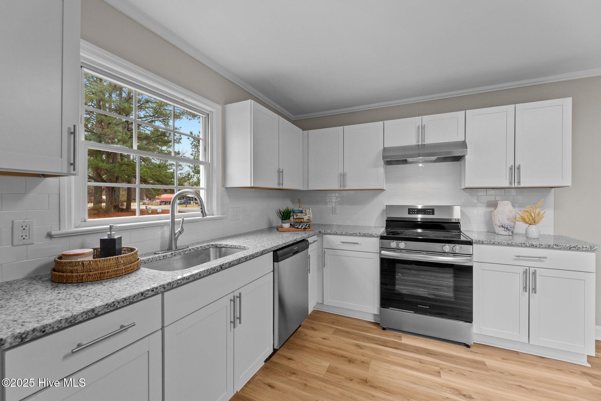 213 Viverette Avenue