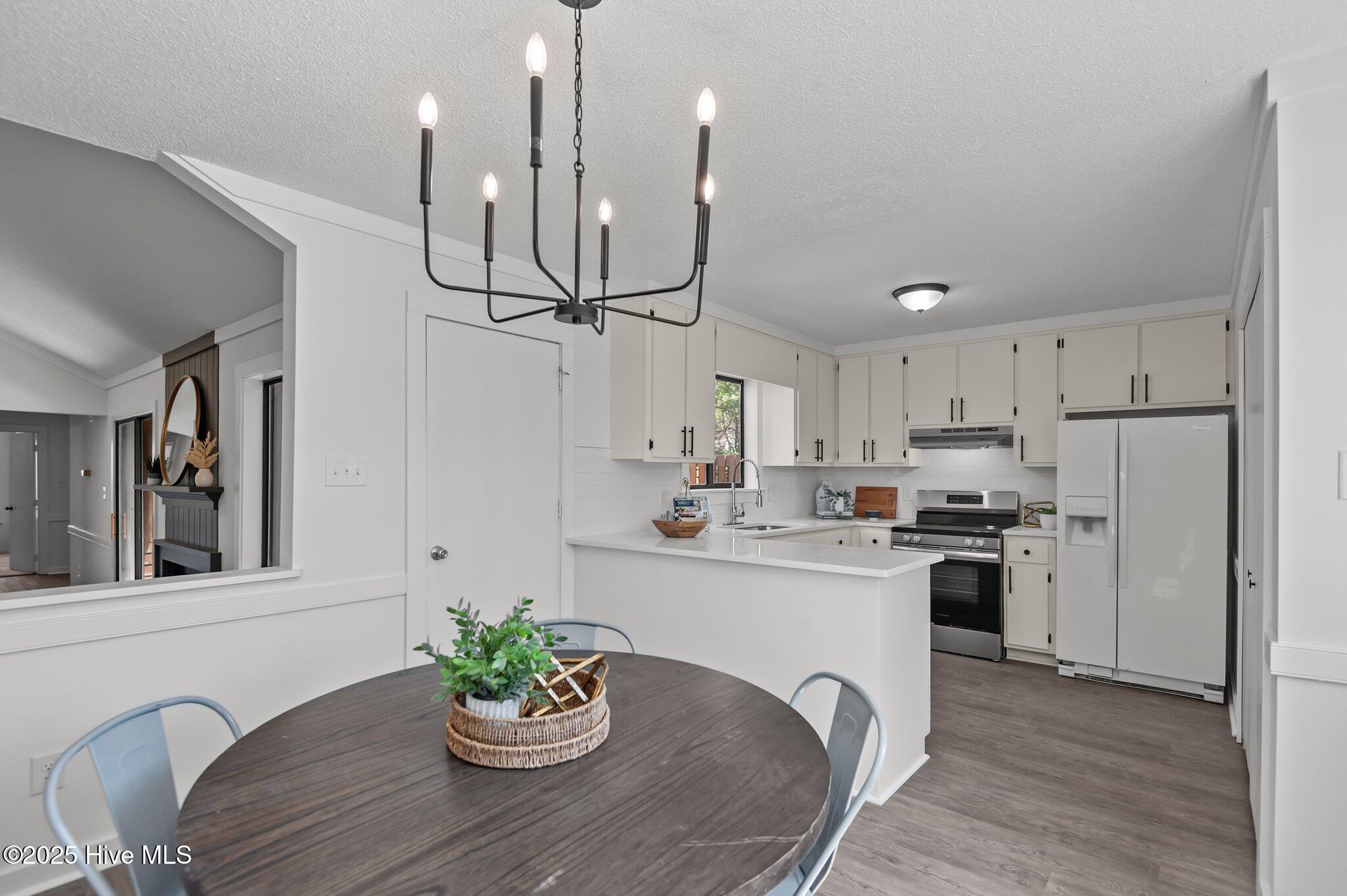 1412 Brookmeade Court