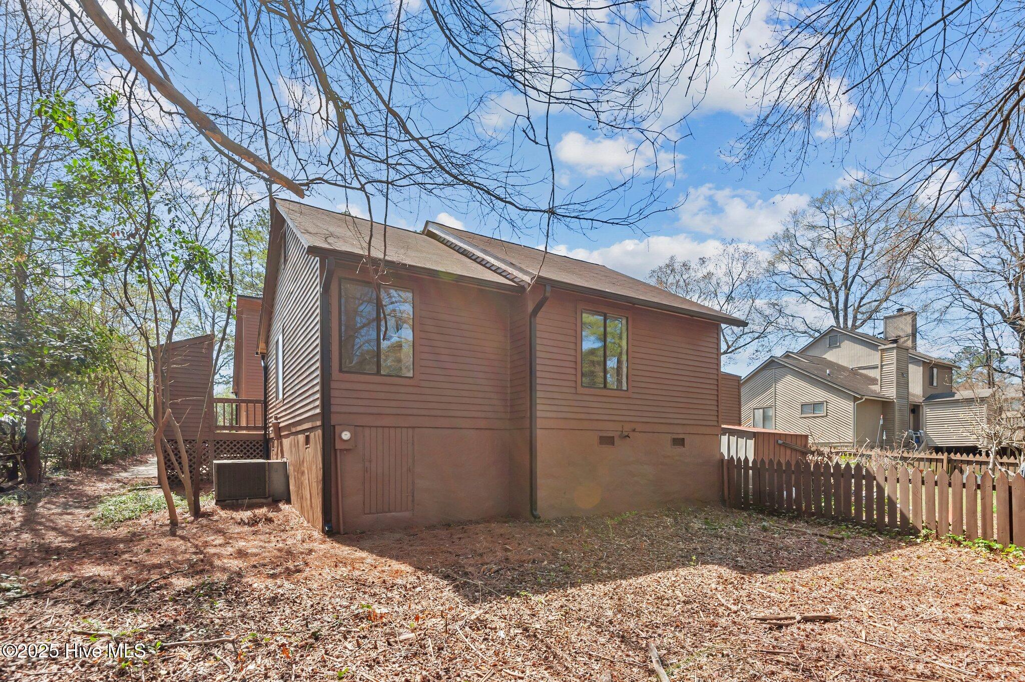 1412 Brookmeade Court