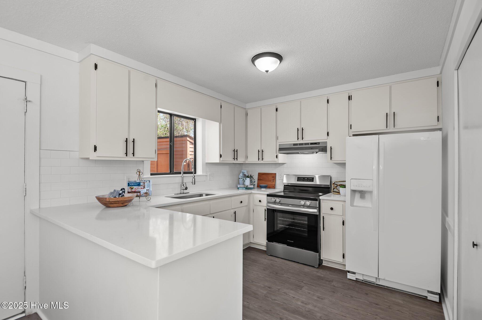 1412 Brookmeade Court
