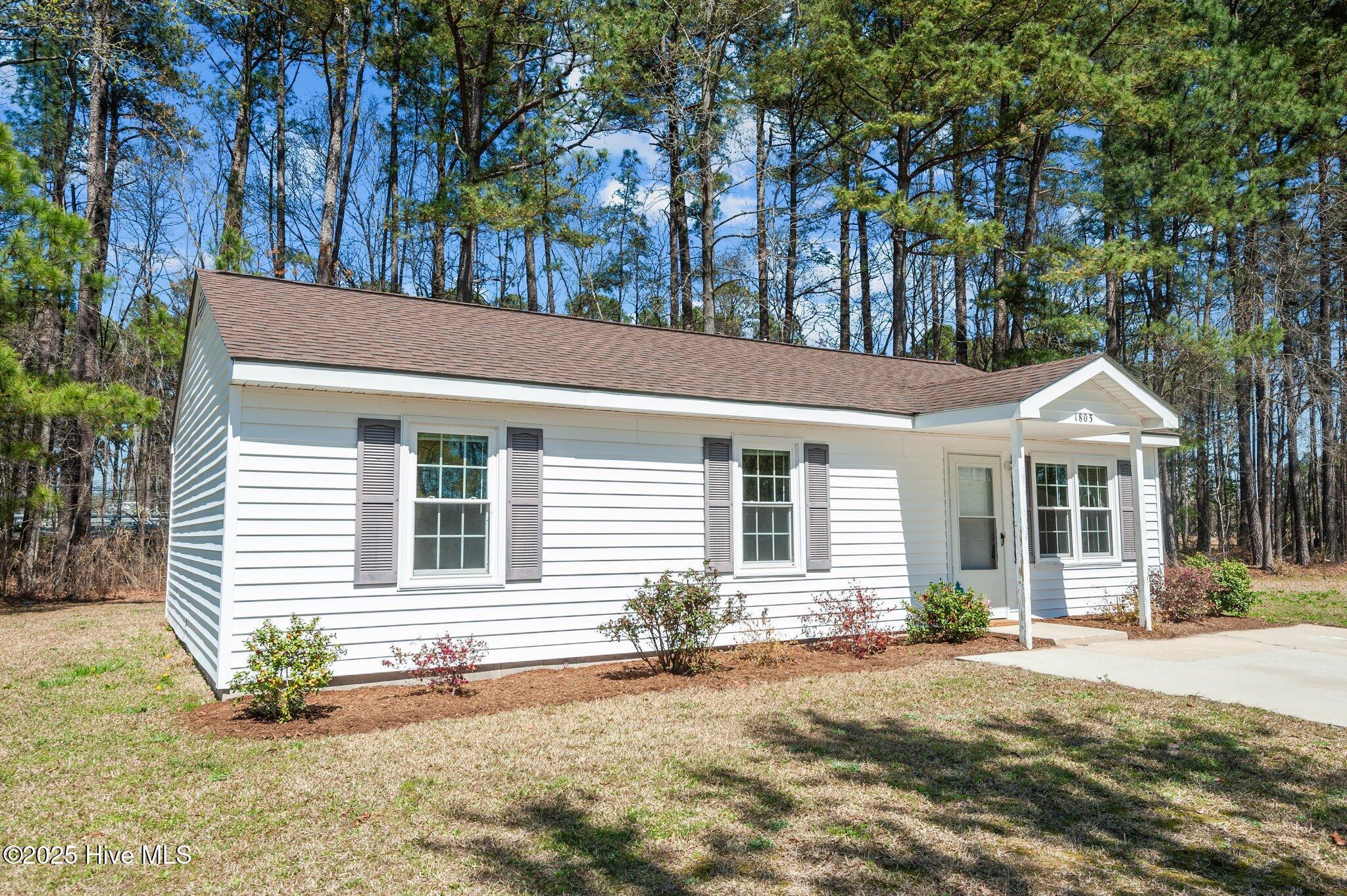 1803 Ruffleleaf Circle