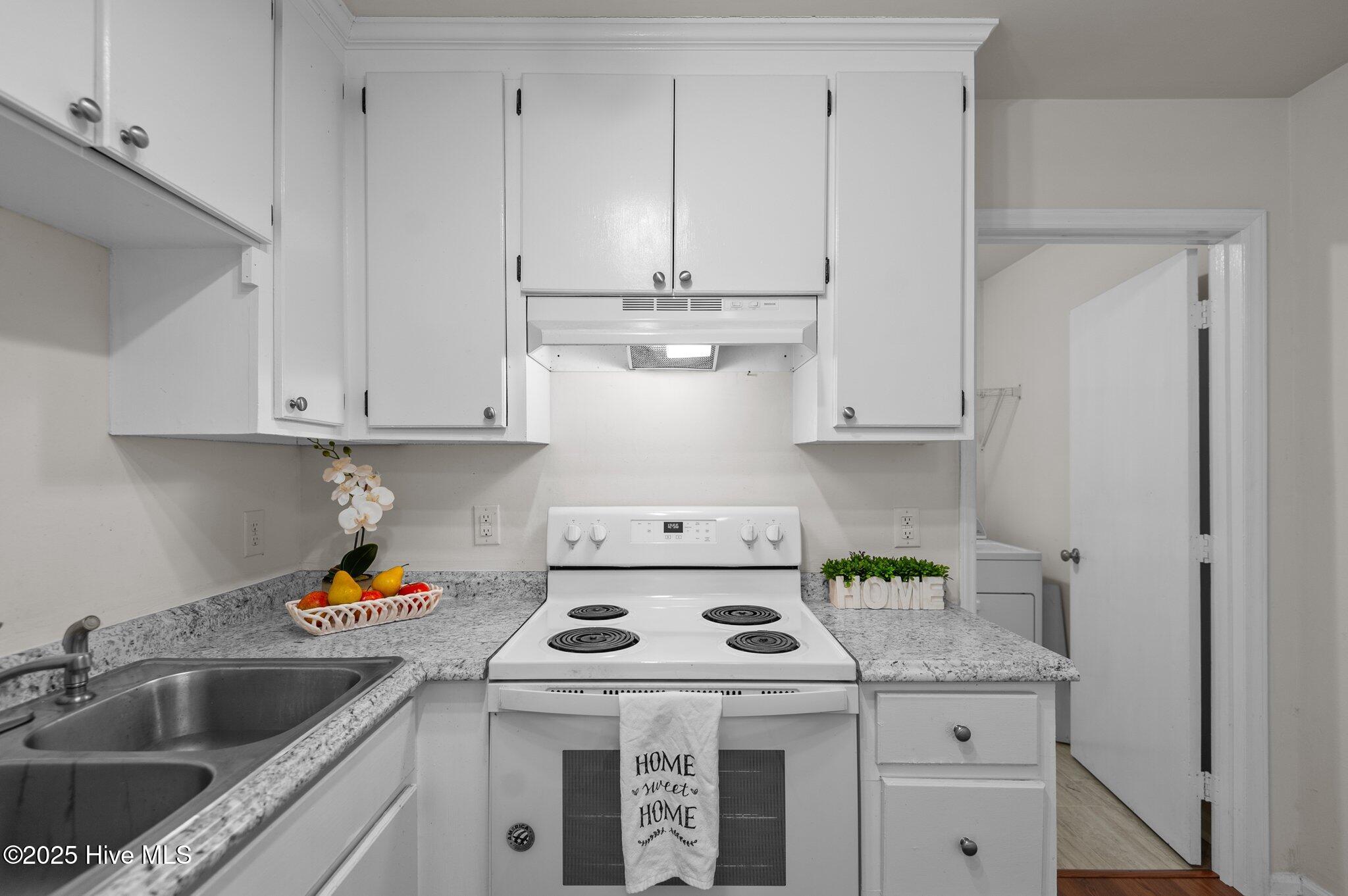 1803 Ruffleleaf Circle