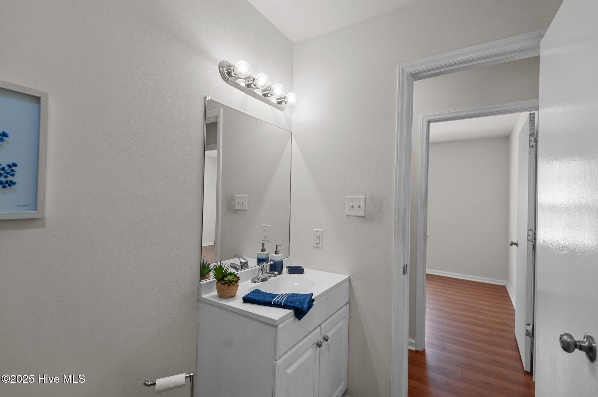 1803 Ruffleleaf Circle