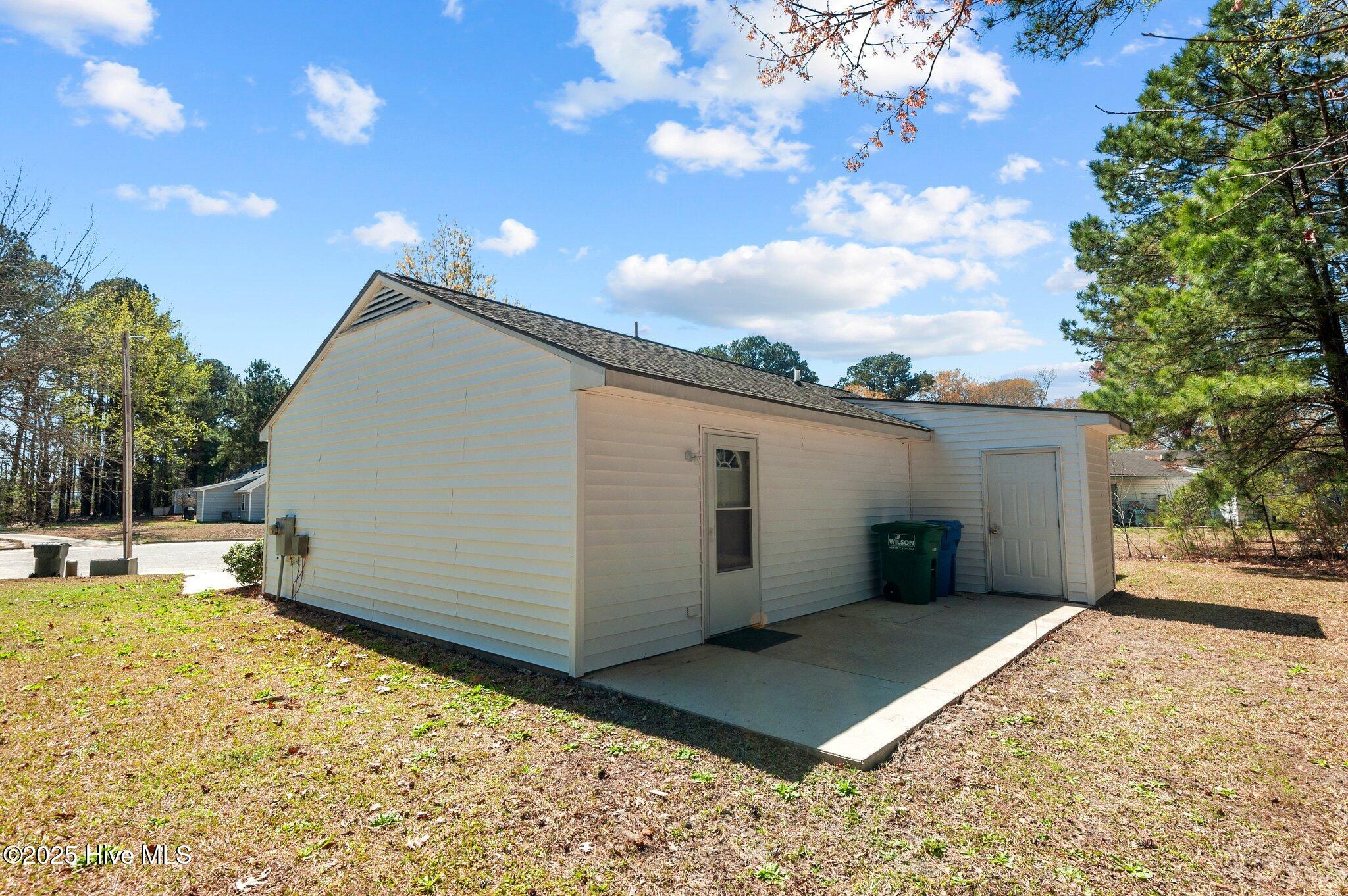 1803 Ruffleleaf Circle