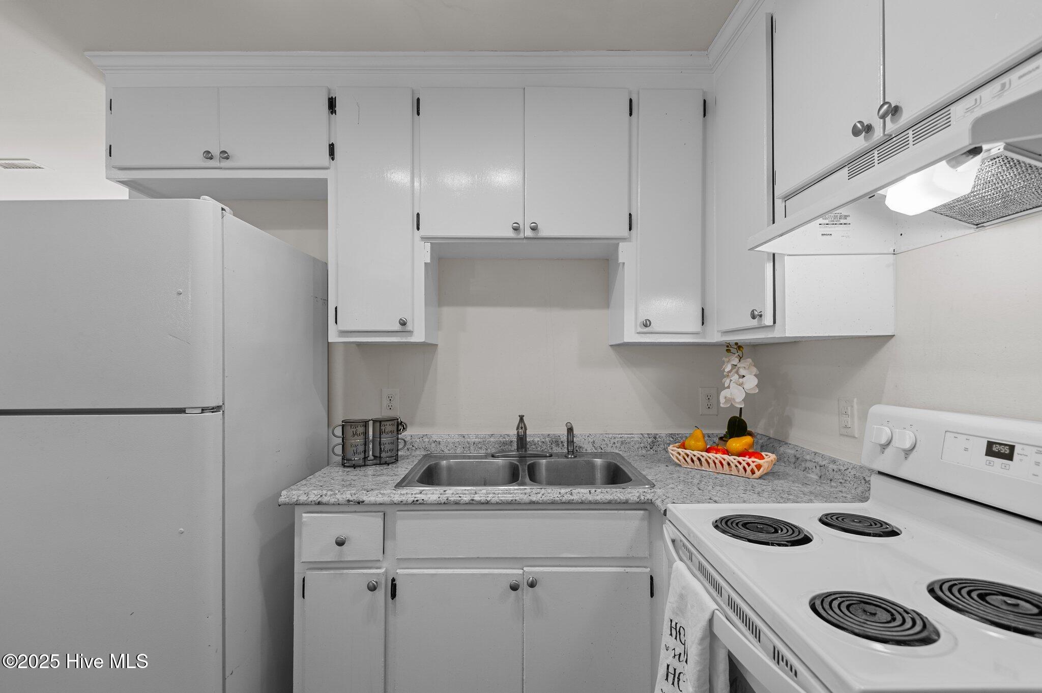 1803 Ruffleleaf Circle