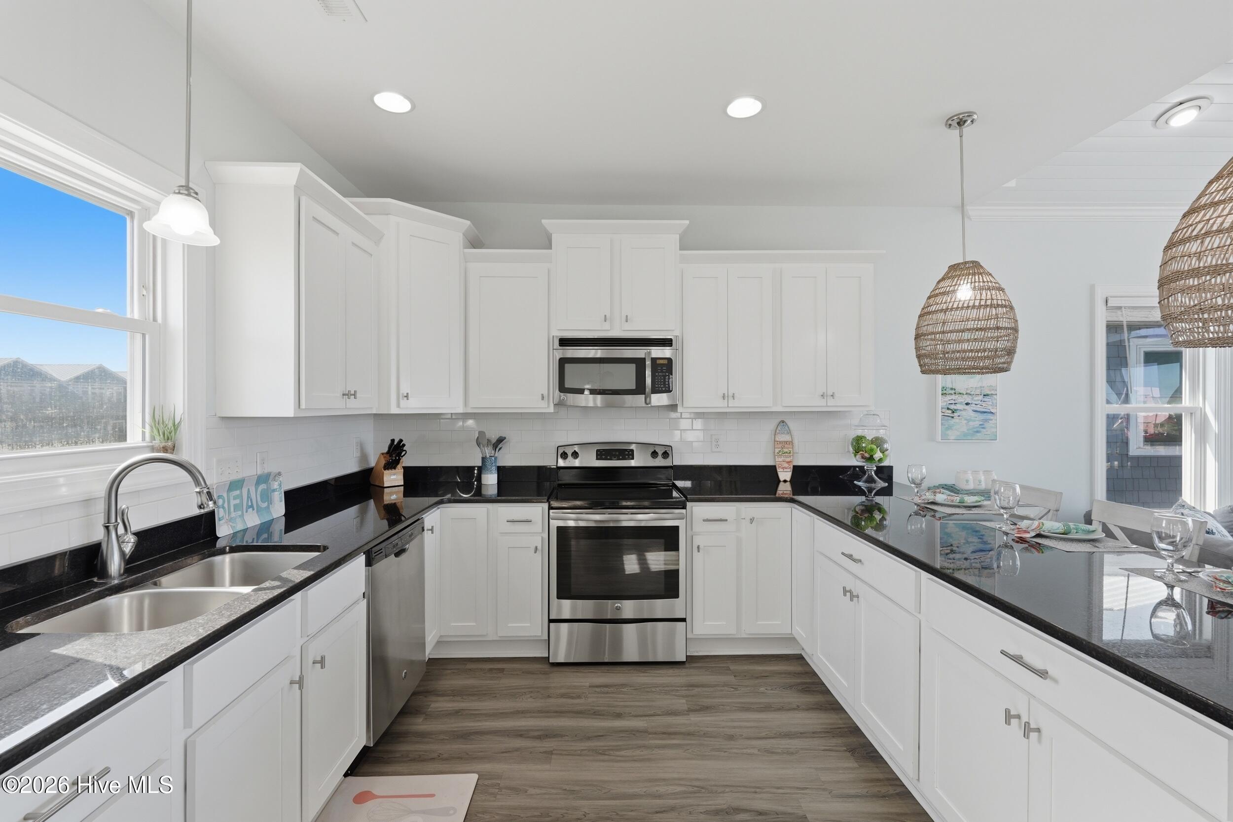 926 Observation Lane