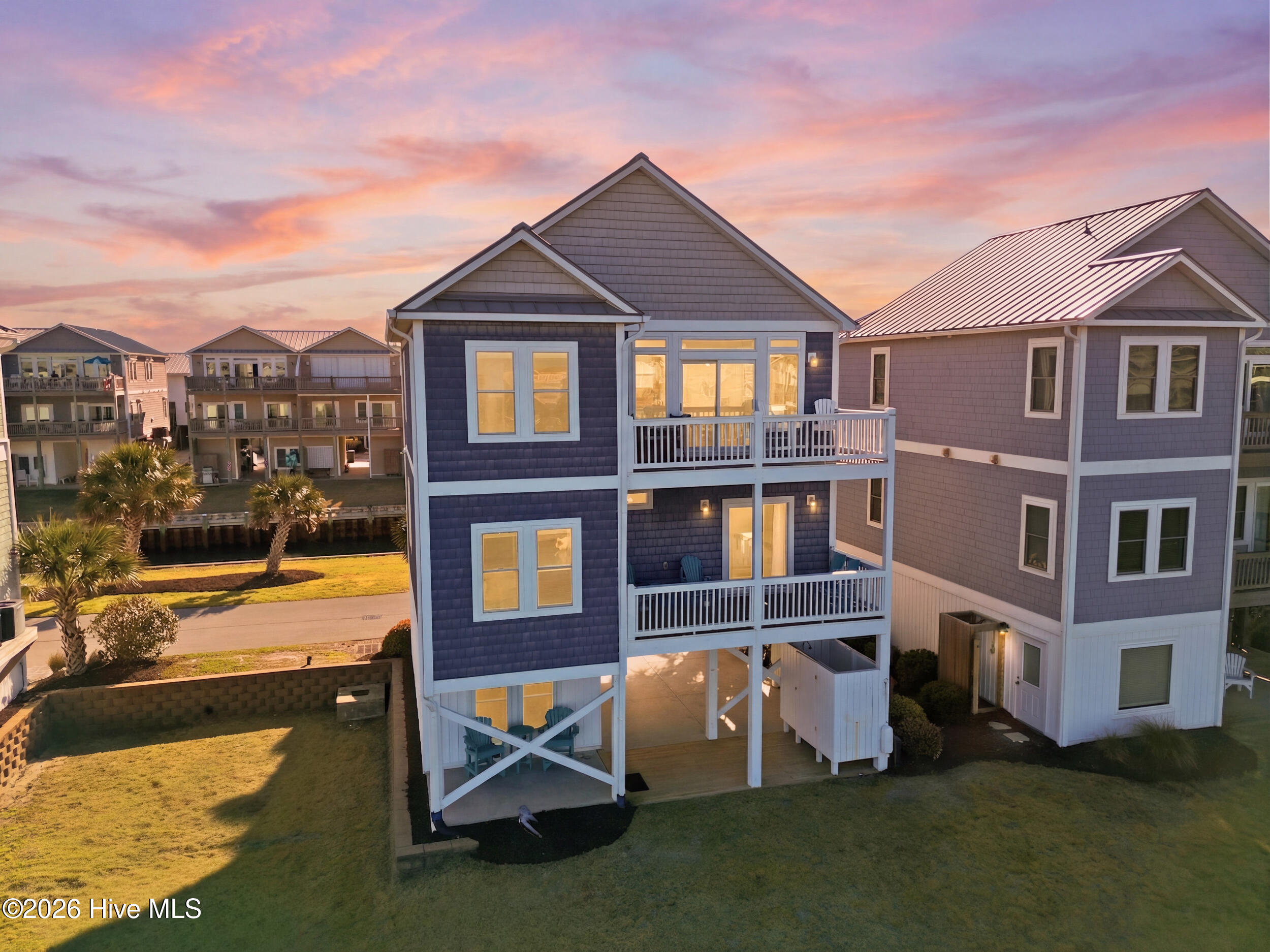 926 Observation Lane