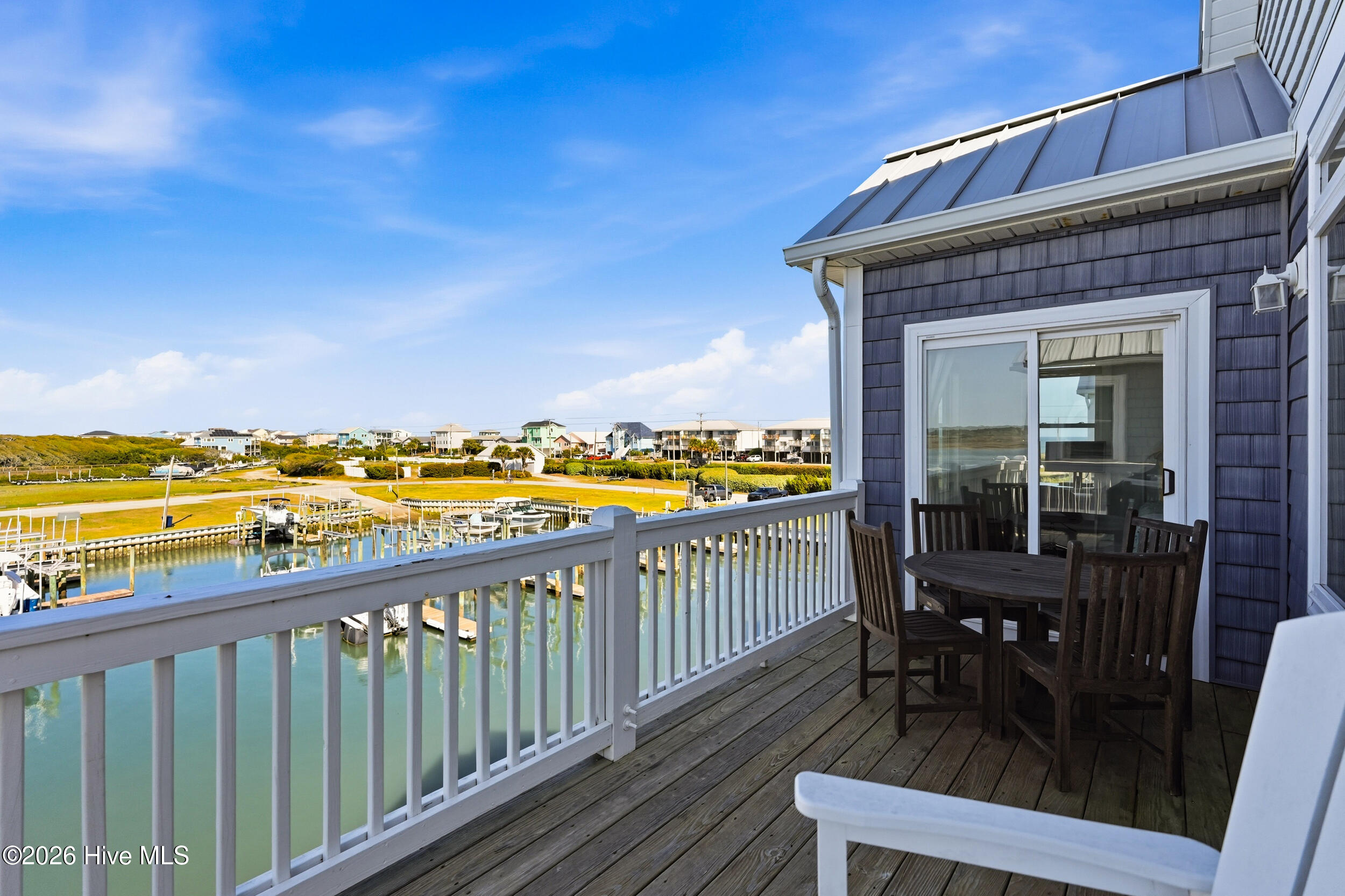 926 Observation Lane