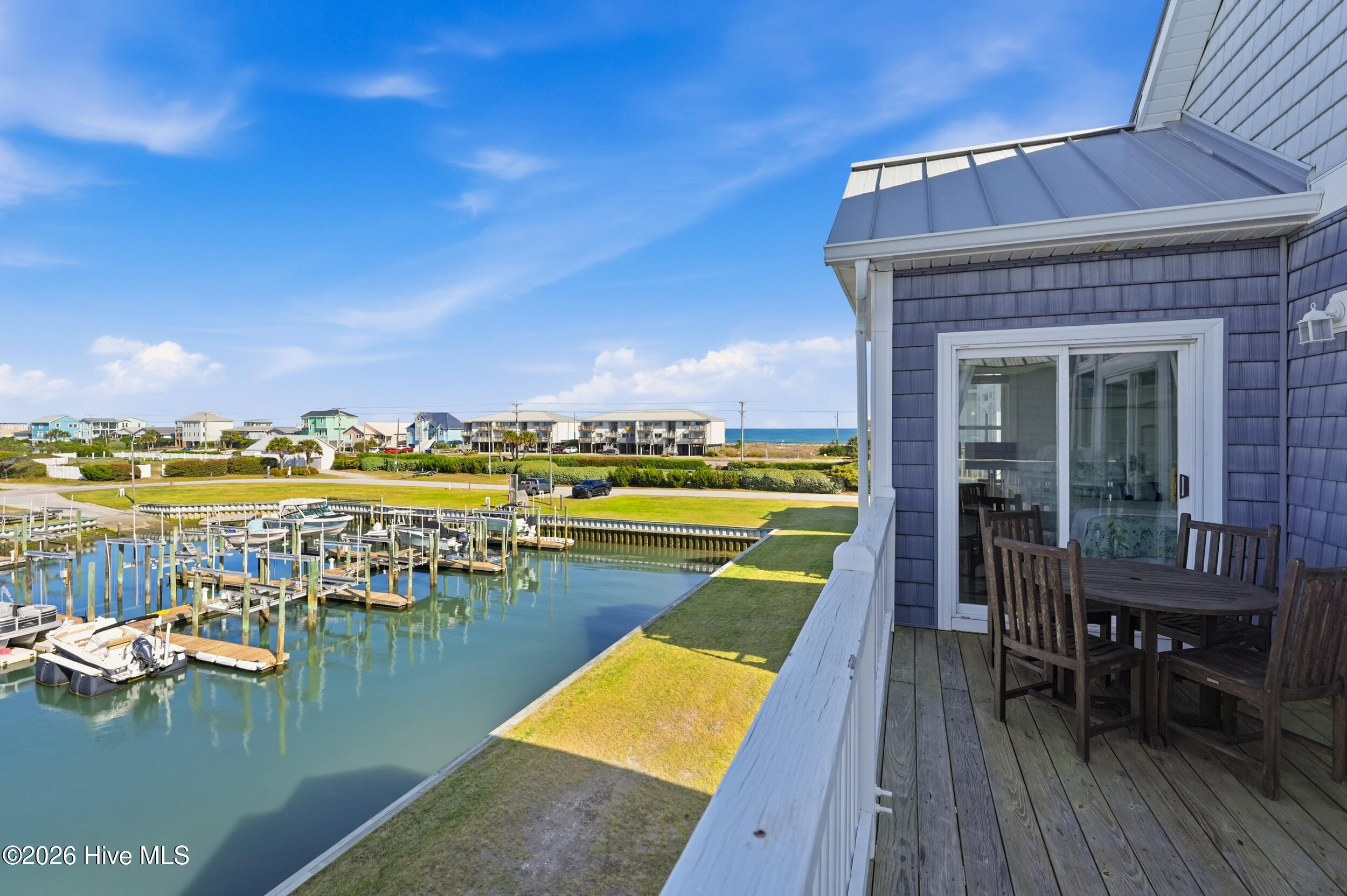 926 Observation Lane