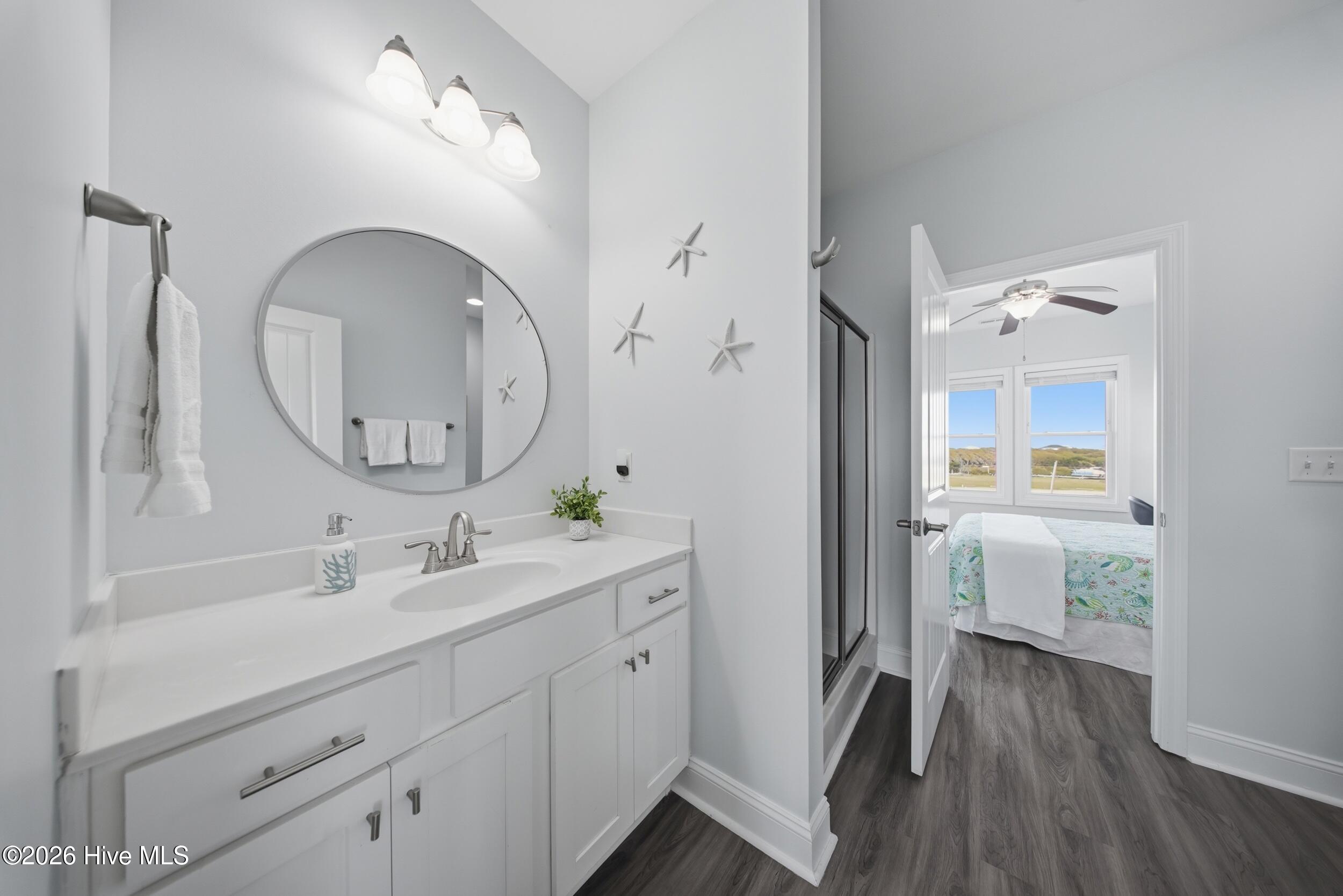 926 Observation Lane