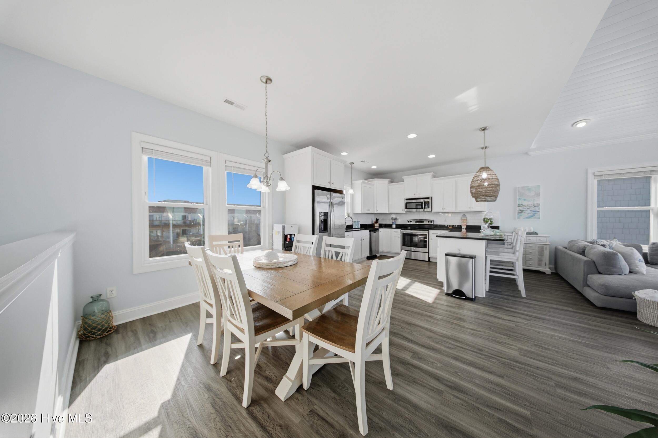 926 Observation Lane