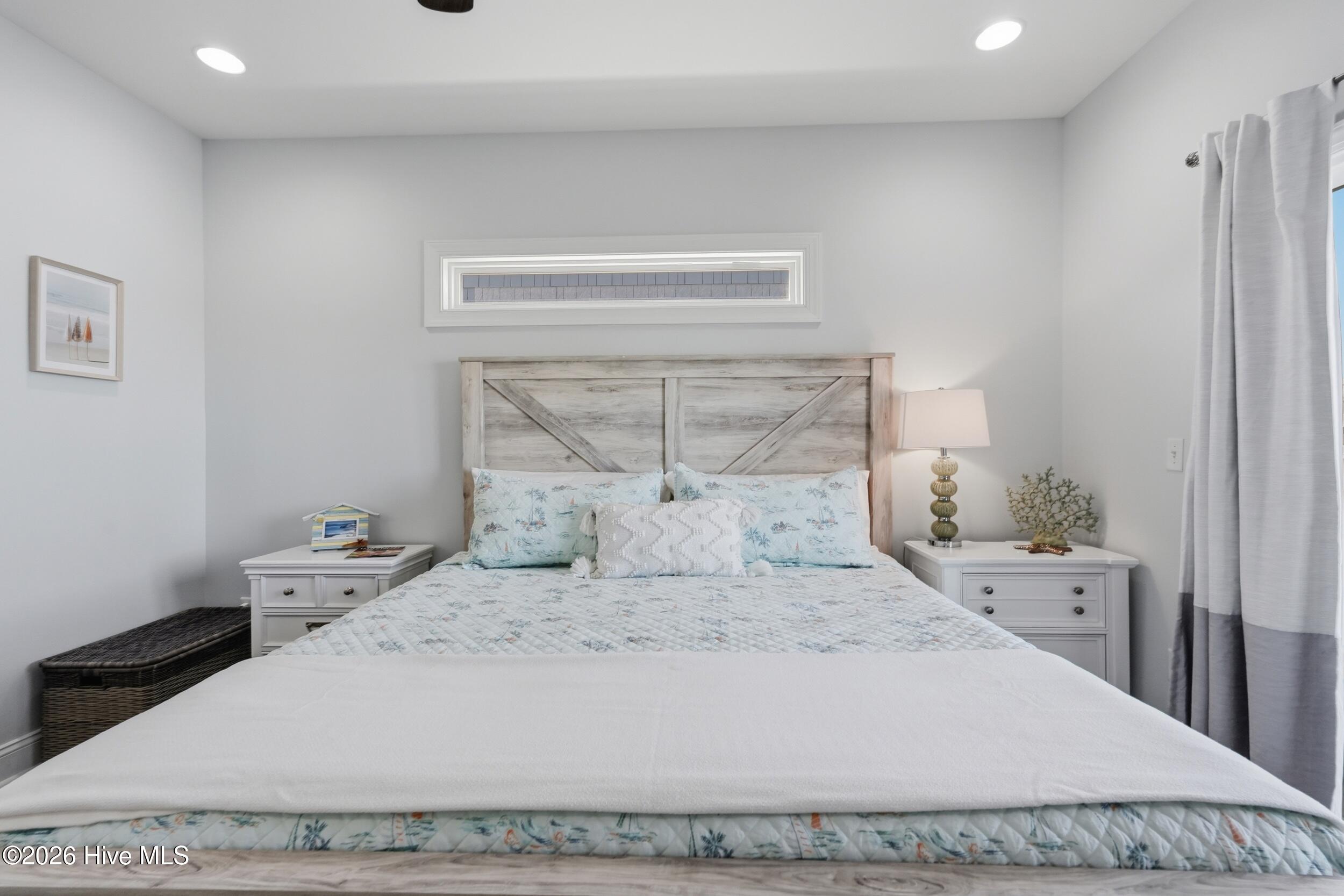 926 Observation Lane