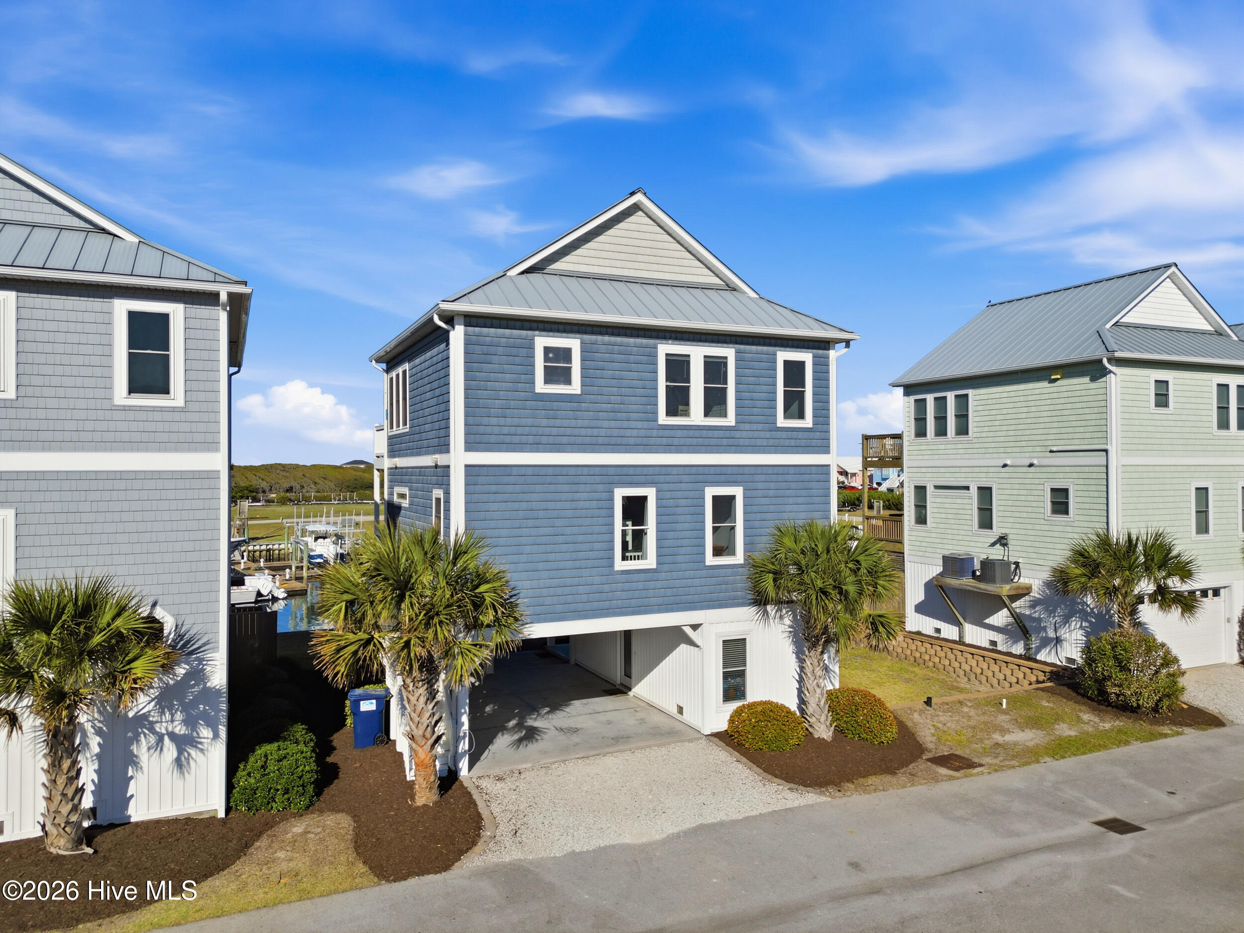 926 Observation Lane