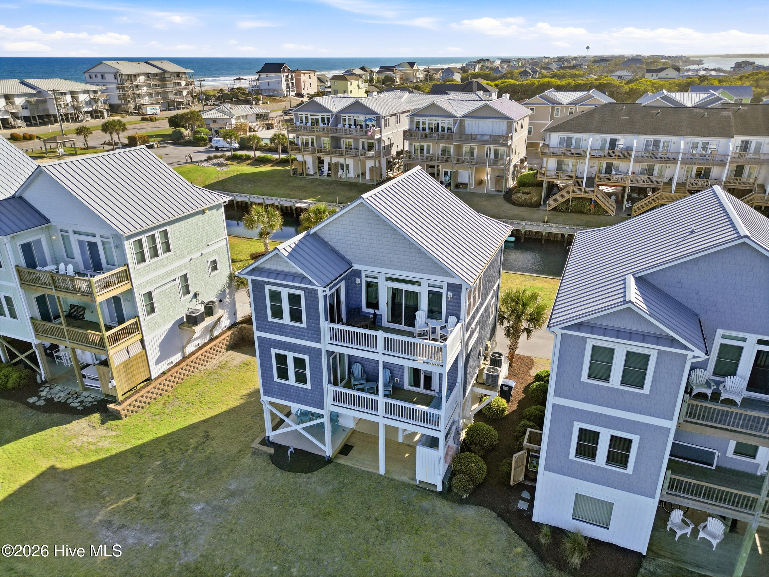 926 Observation Lane